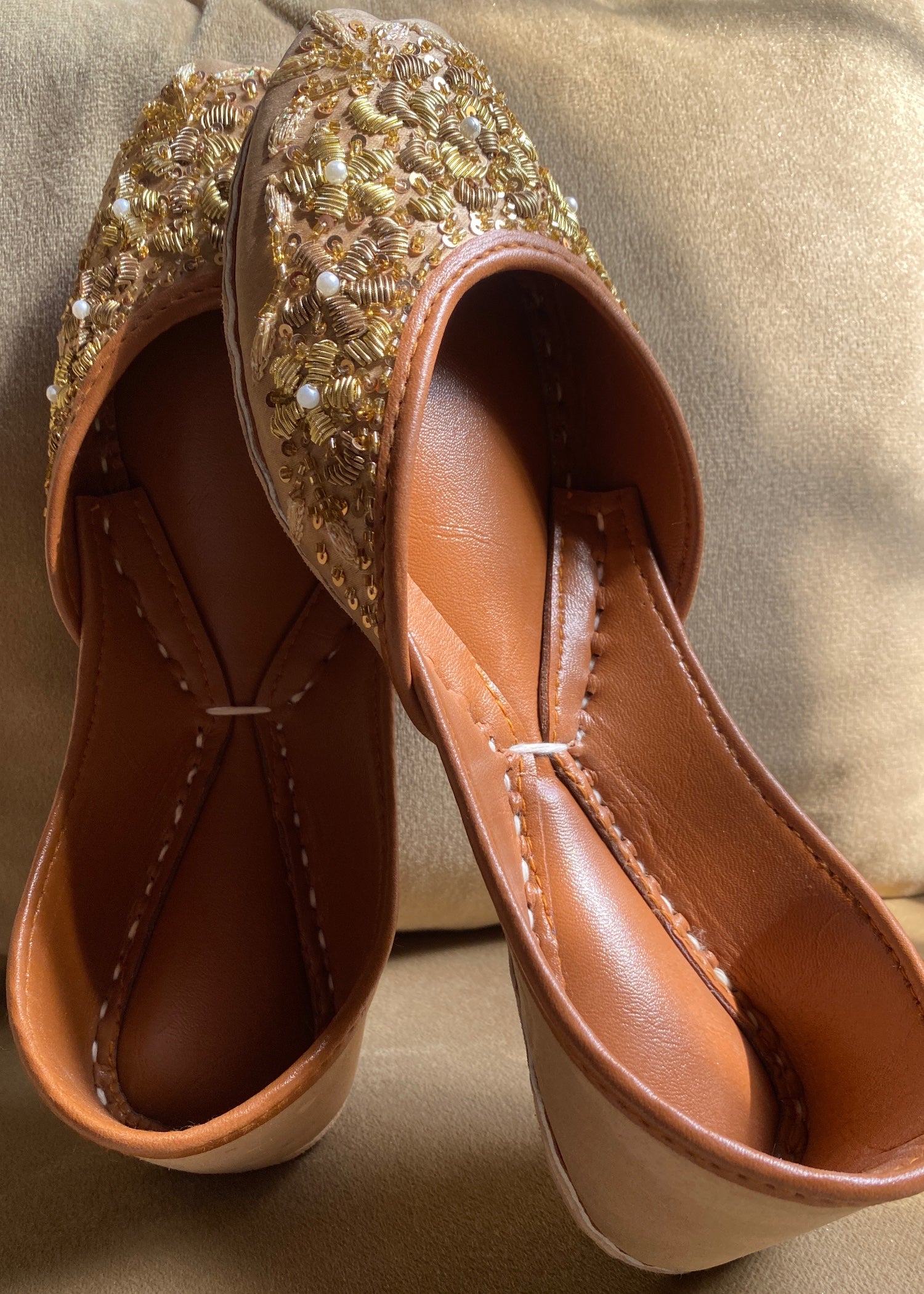 Khussa in Gold by - High Quality Women Khussa DTO6505