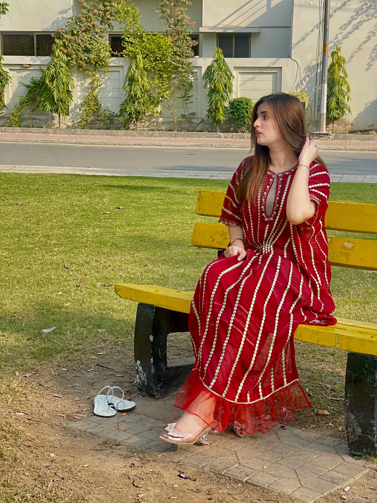 masuri Kaftan in Maroon