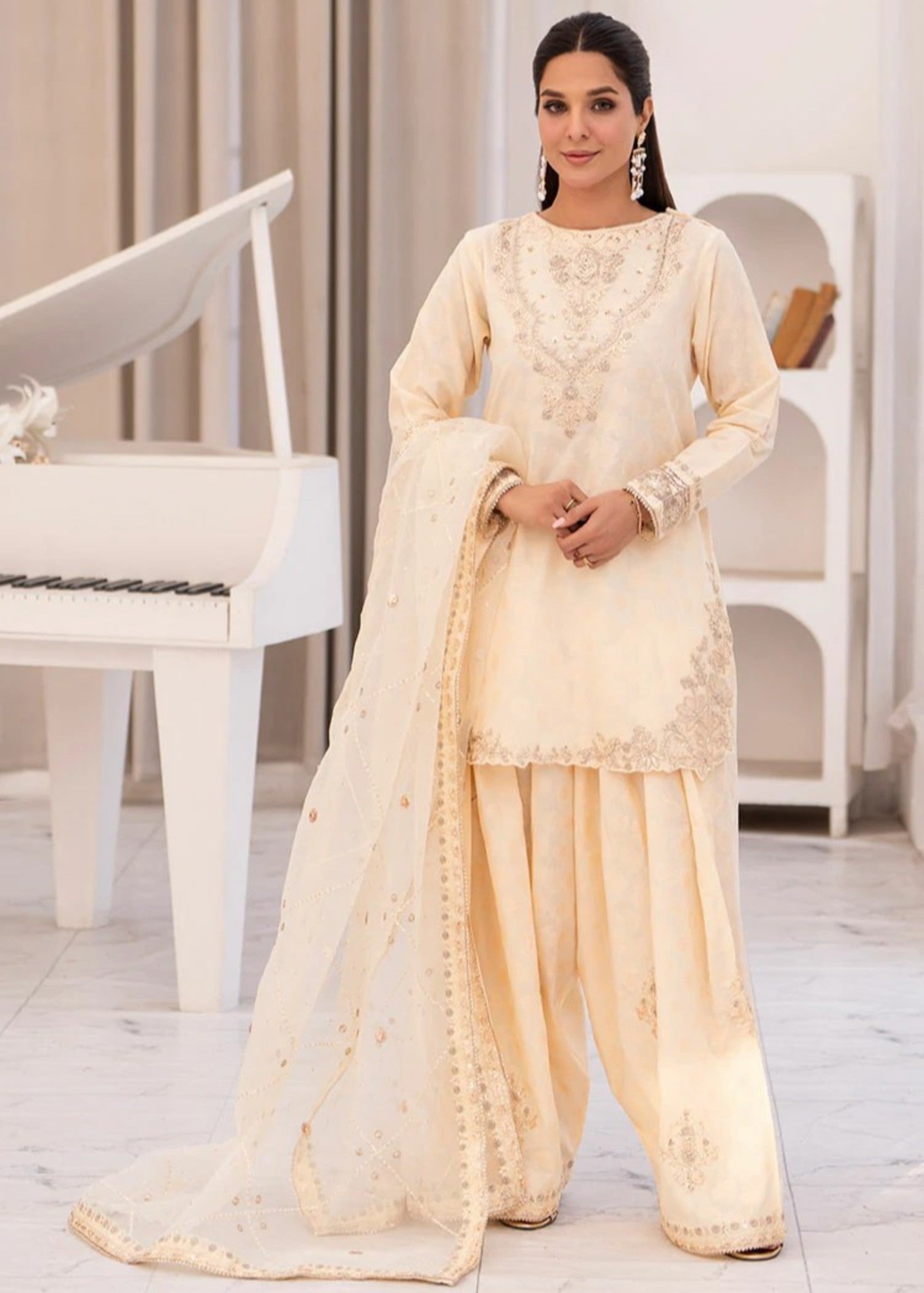 jacquard Kurta Set in Antique white