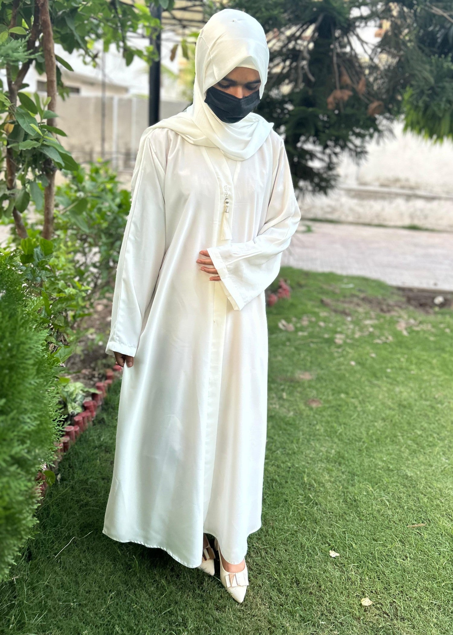 thai silk Abaya in Off-white