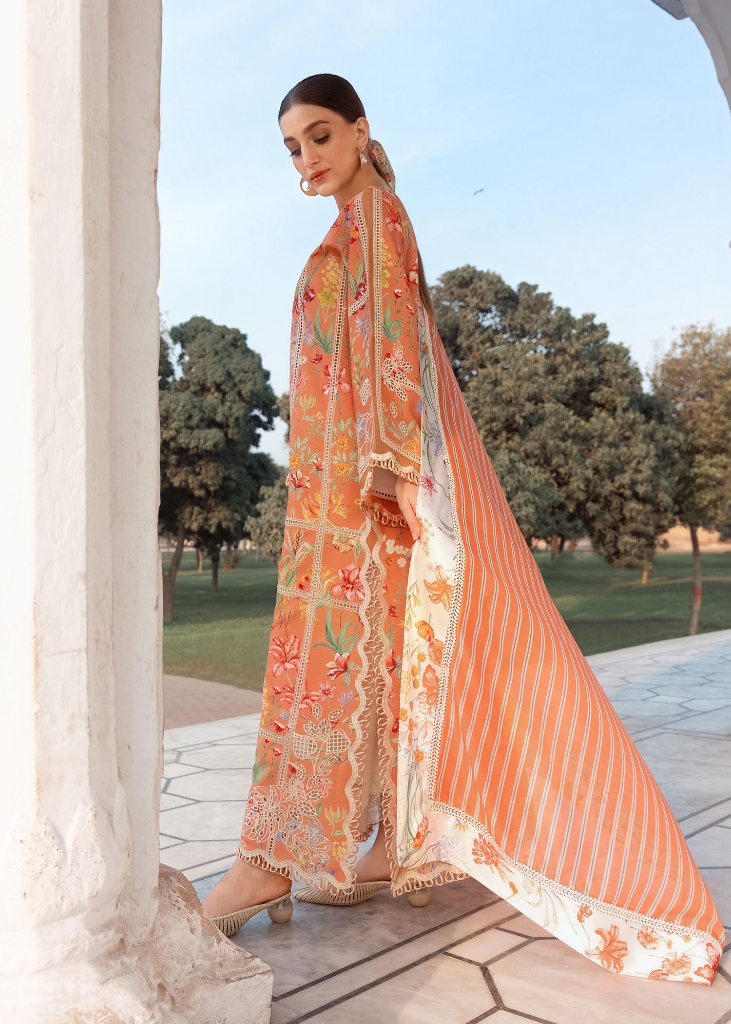 Flow Luxury Lawn – A SUMMER DANCE - D2A