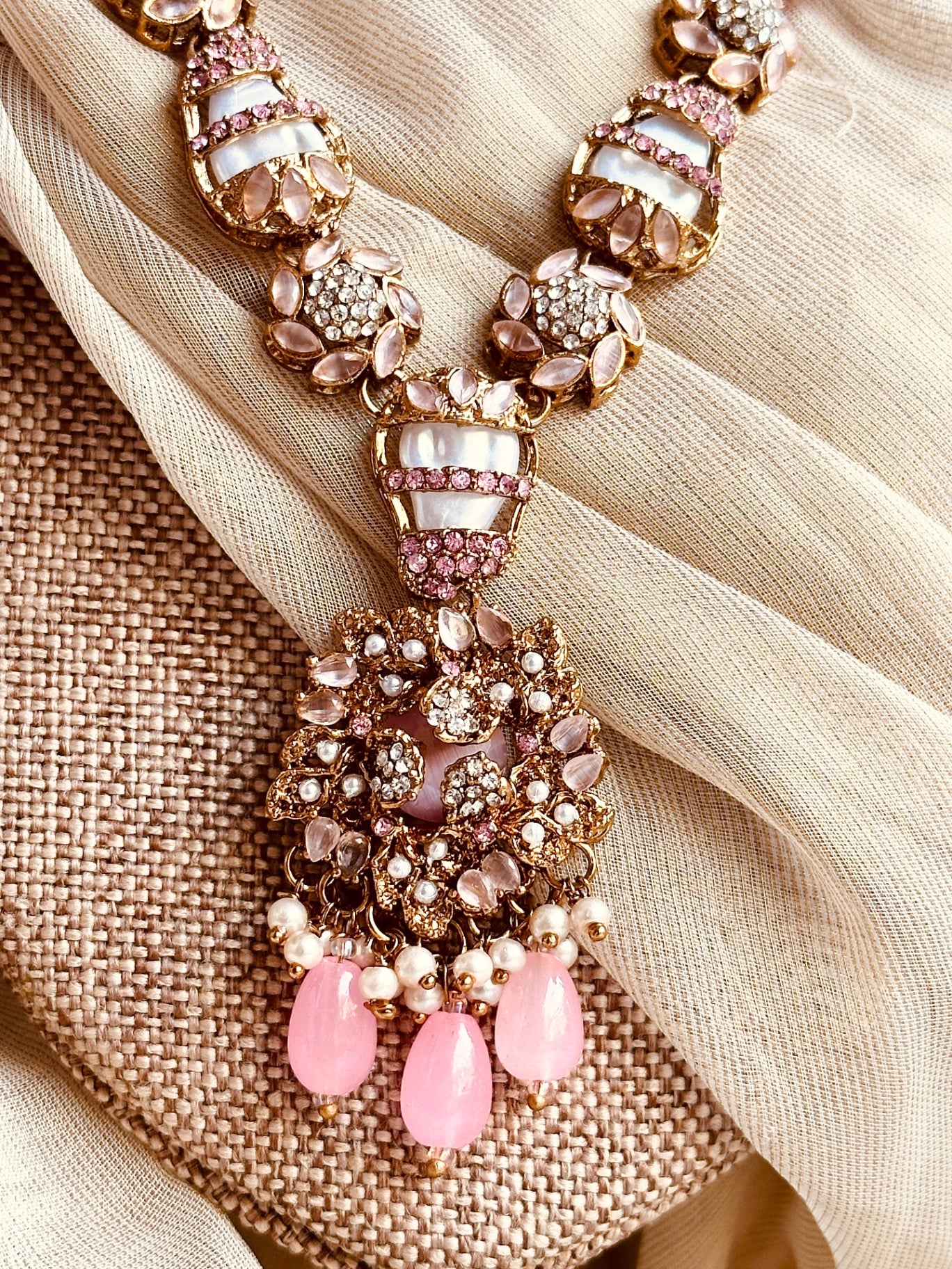 Jewelry Set in Pink Color by - Trendy Women Jewelry Set JBS1346