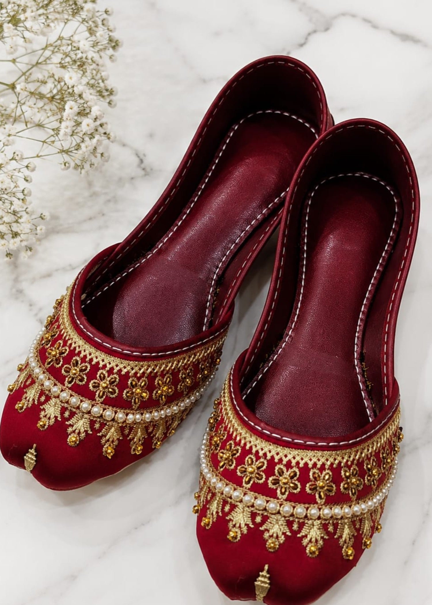 Khussa in Maroon by - High Quality Women Khussa MHZ5059