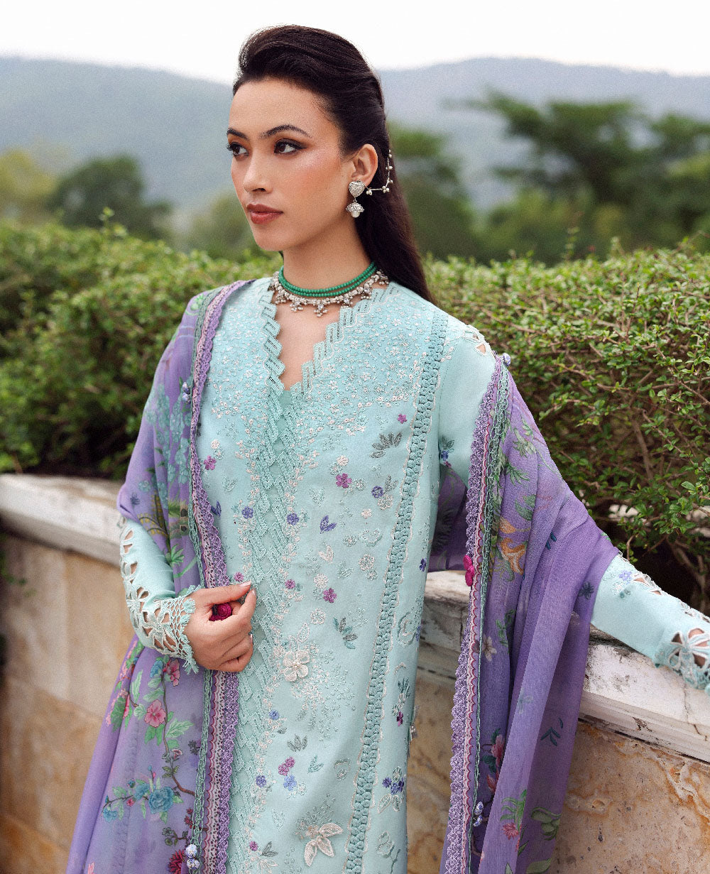 Lilas Lawn – Nerya