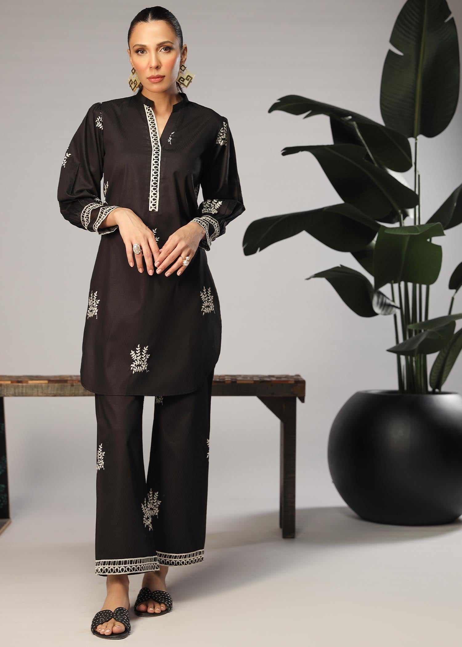 self jacquard Kurta Set in Black