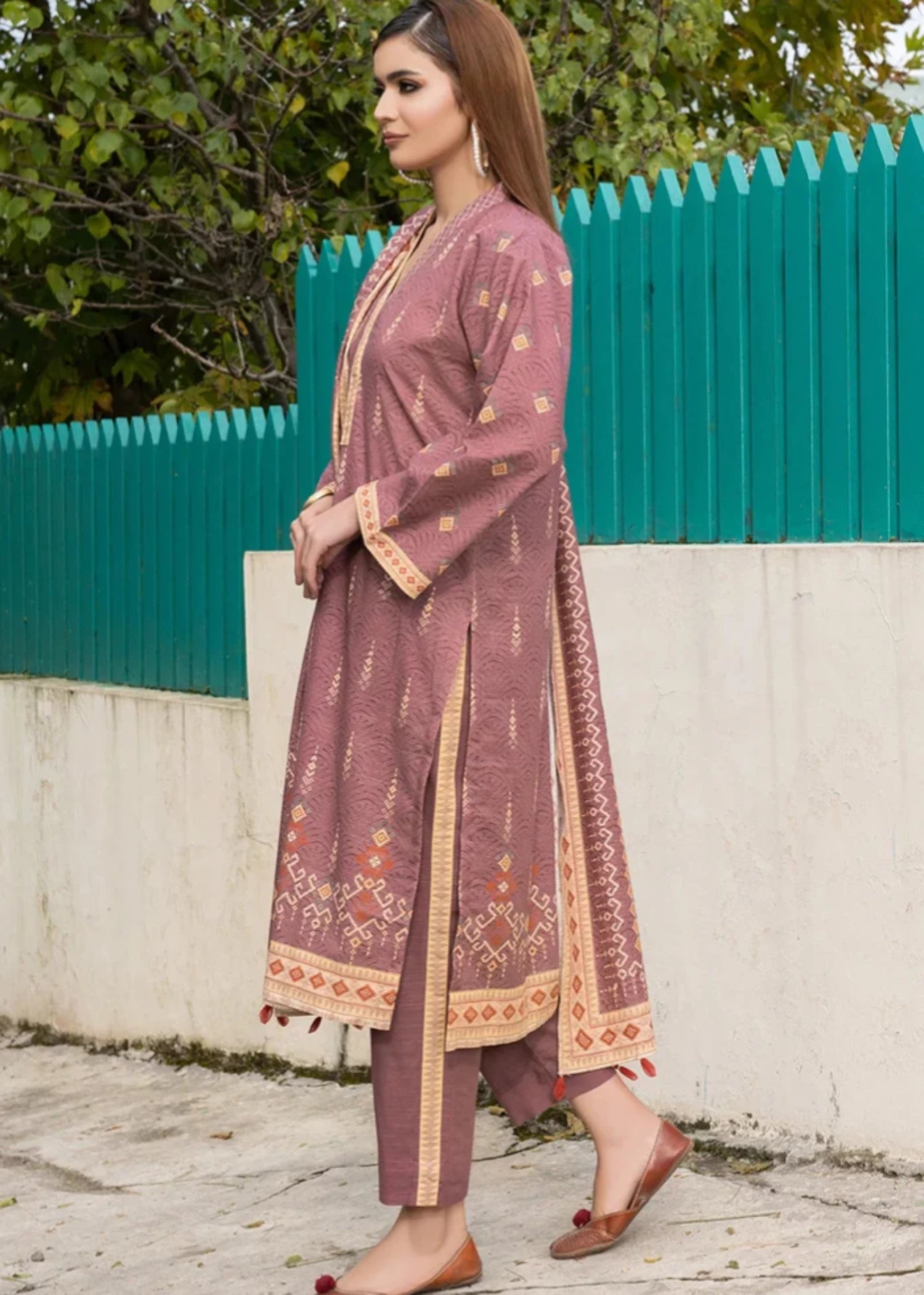 khaddar Unstitched in Rose red