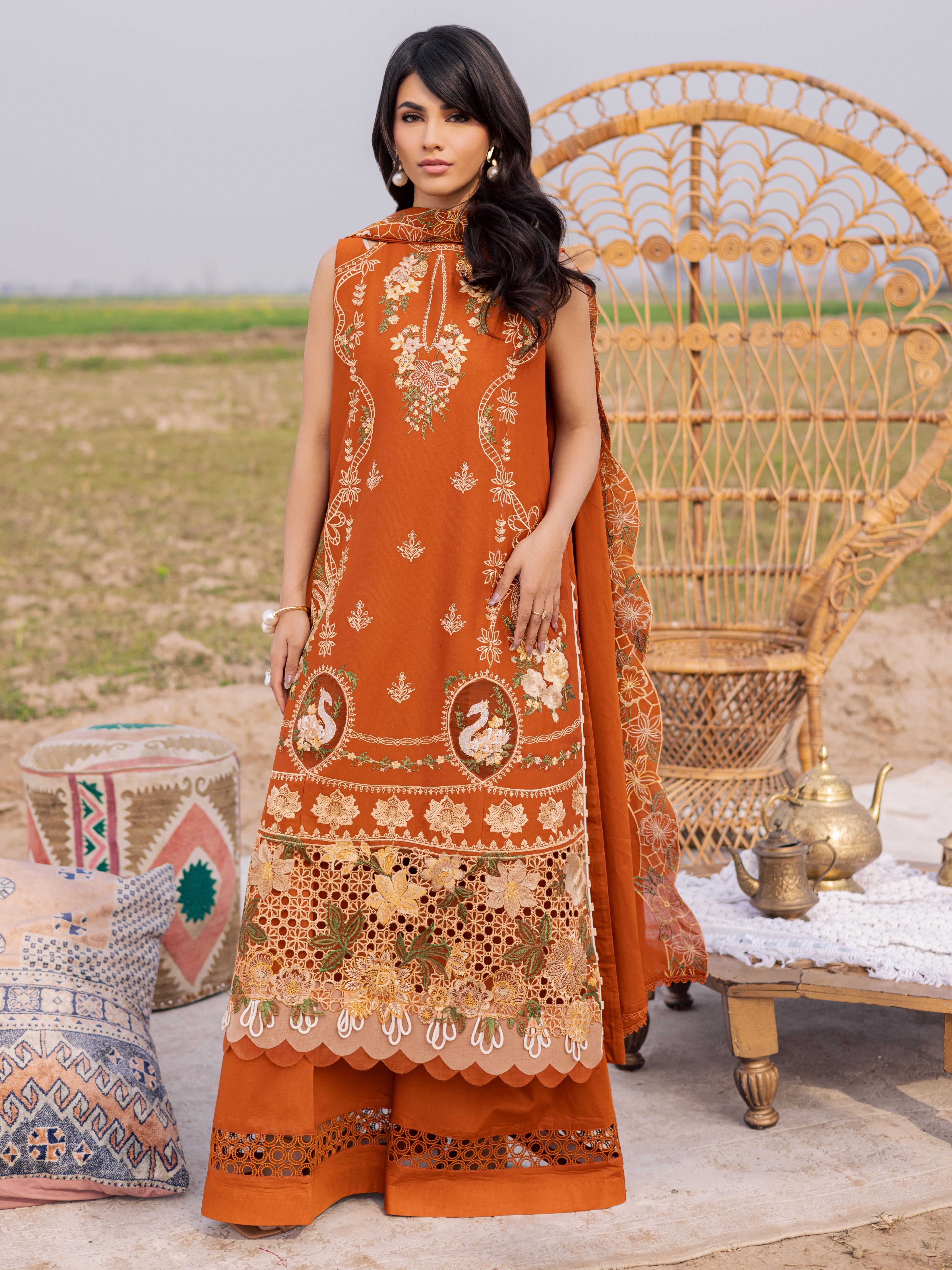 Dil-e-Raqsum Lawn – DQ-03