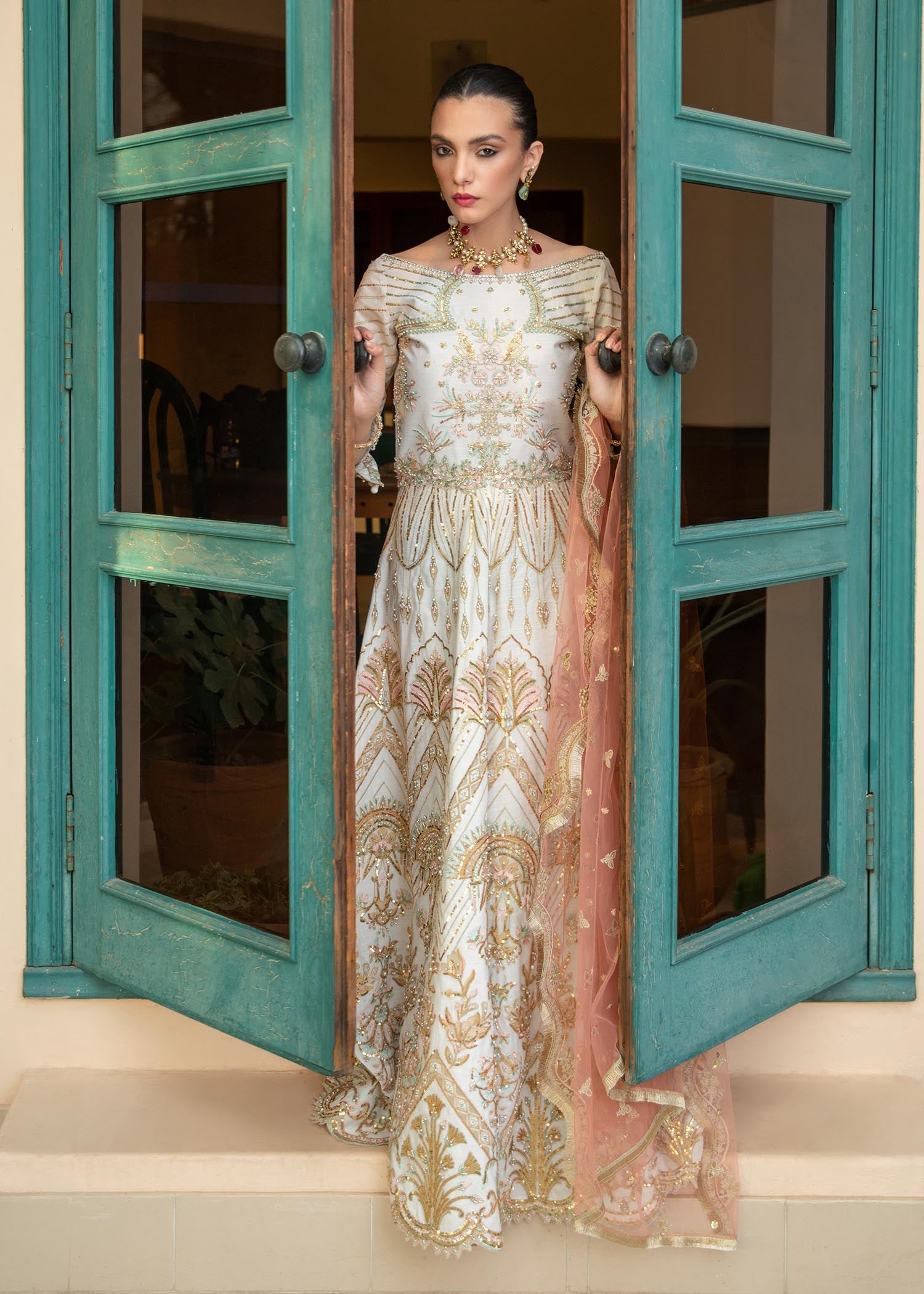 net Unstitched in Off-white
