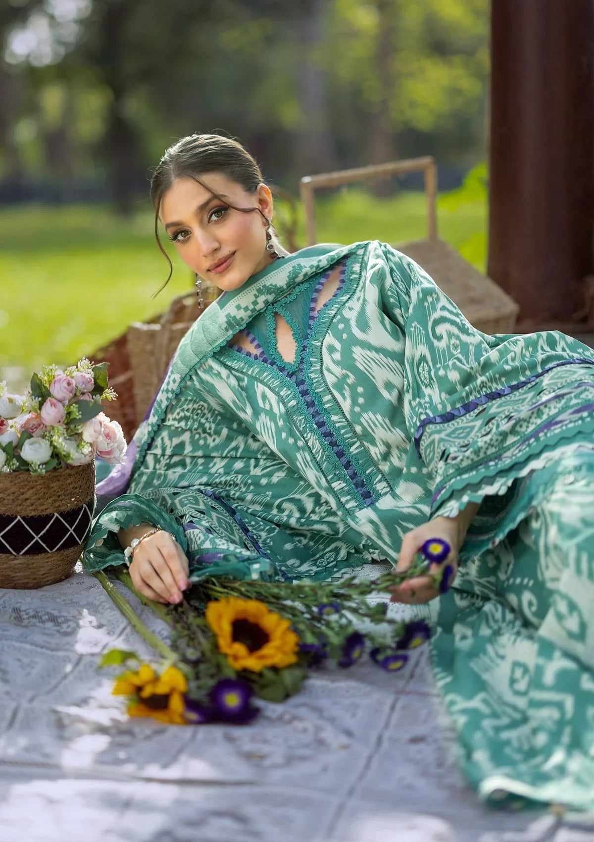 Bridgerton Prints Lawn – EPB-1A NIA MARE