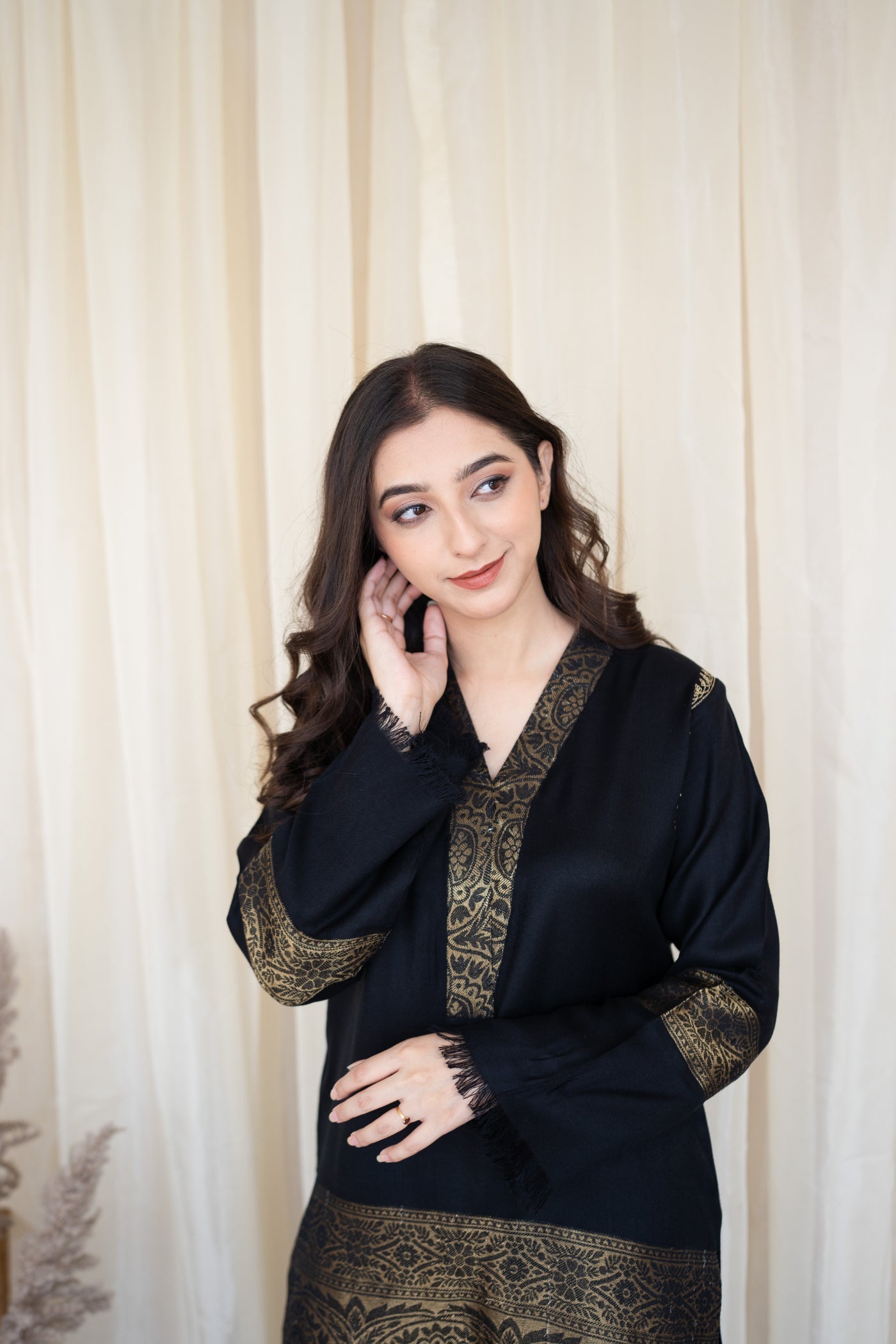 pashmina Kurti in Black