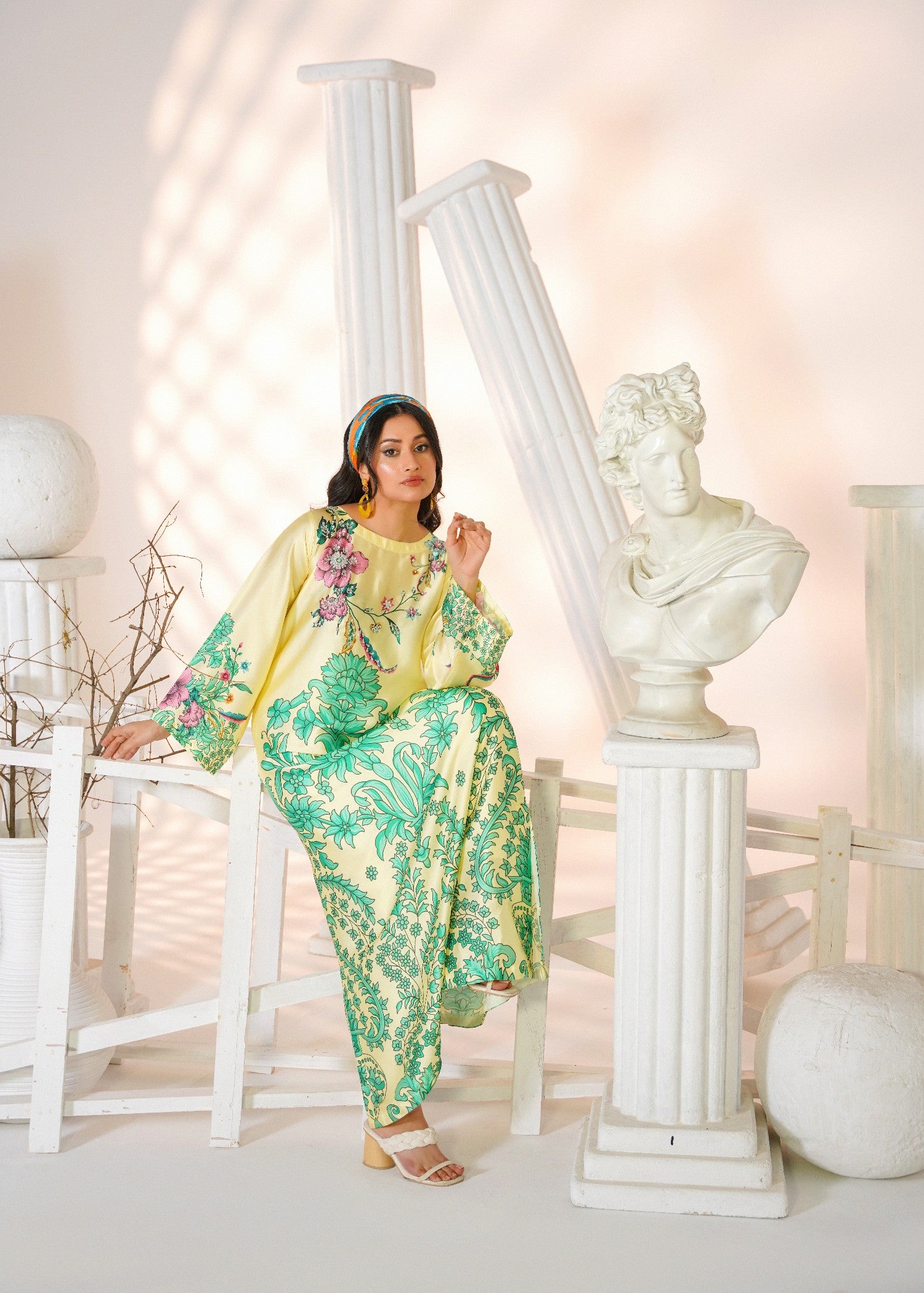 charmuse/shamooz Kaftan in Lemon chiffon