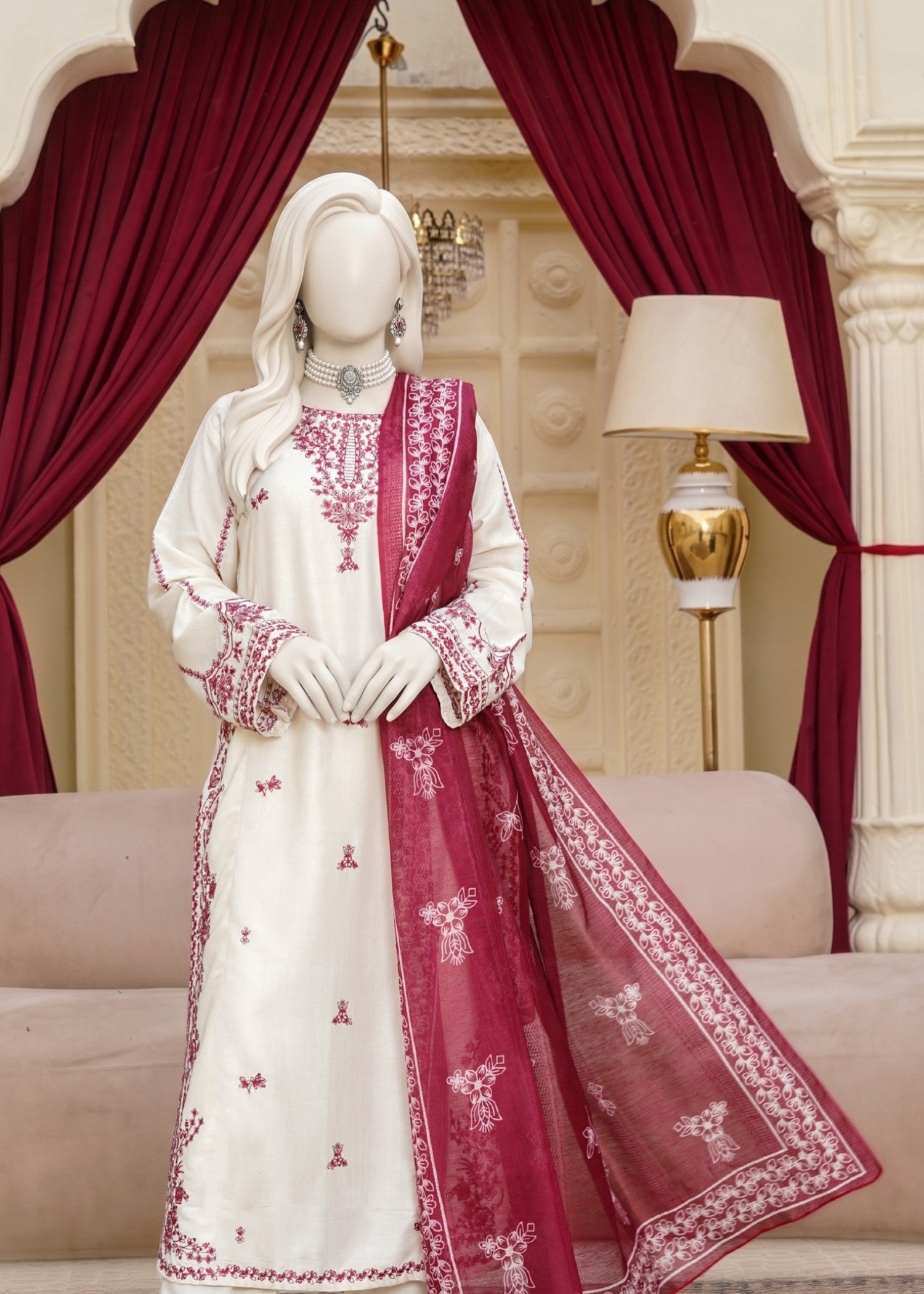 arabic lawn Kurta Set in Off-white