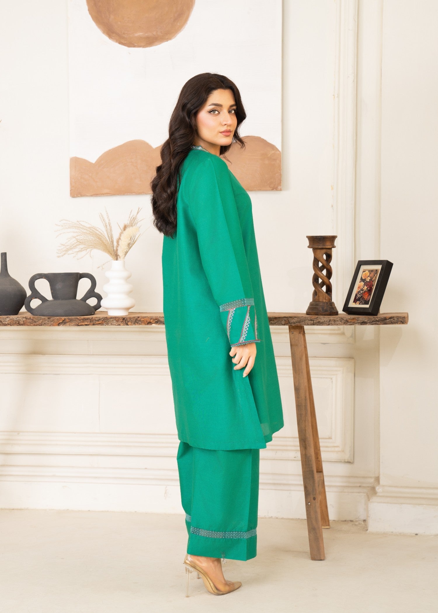 lawn Kurta Set in Jungle green