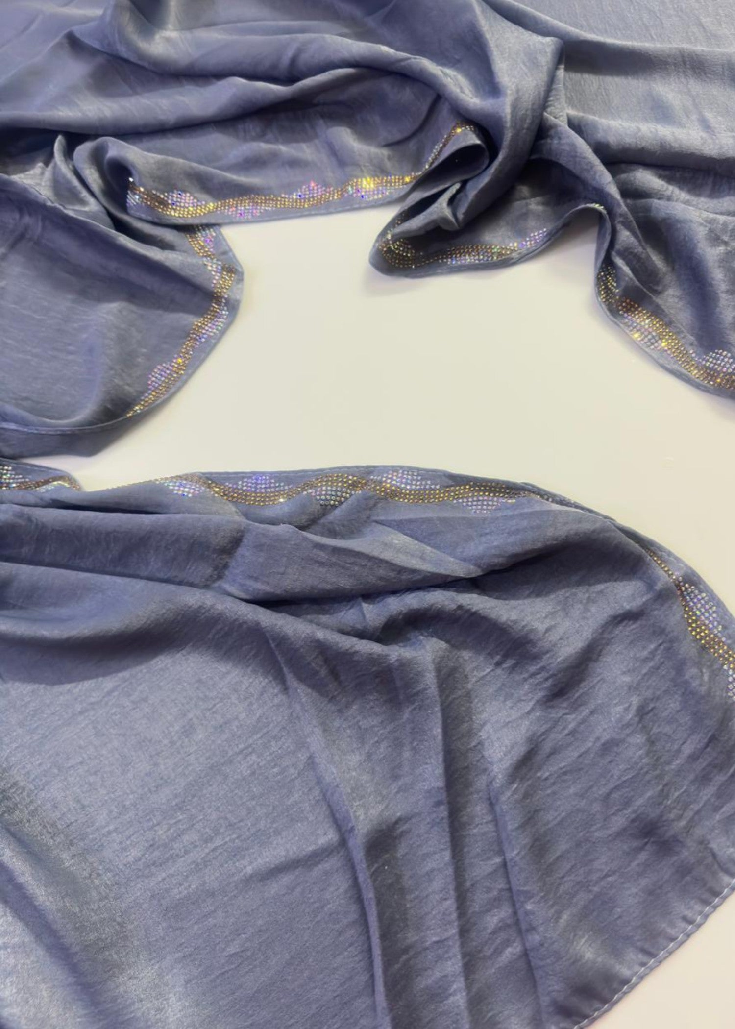 crushed velvet Hijab in Cool grey