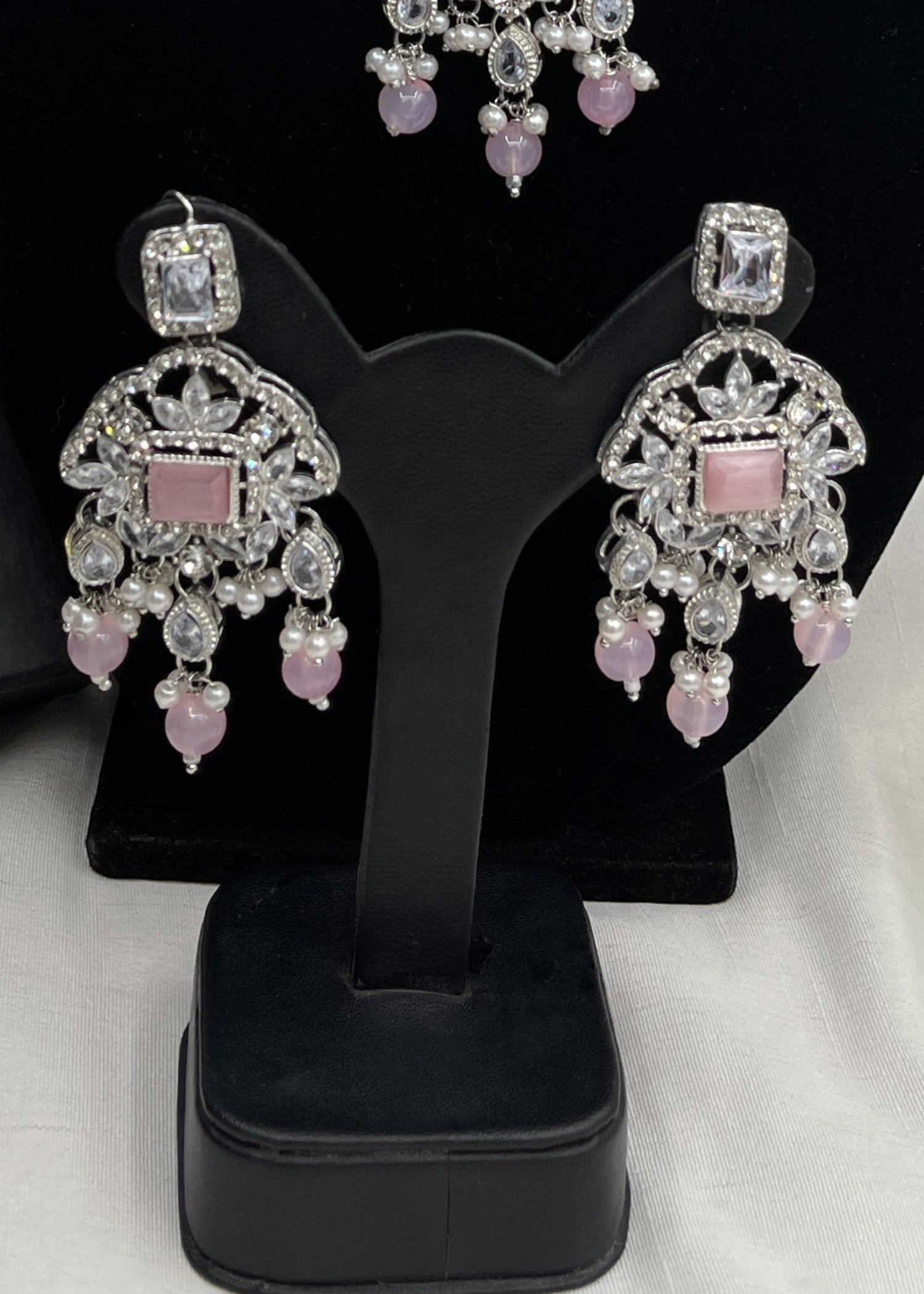 Jewelry Set in Pink, silver Color by - Trendy Women Jewelry Set SAU4314