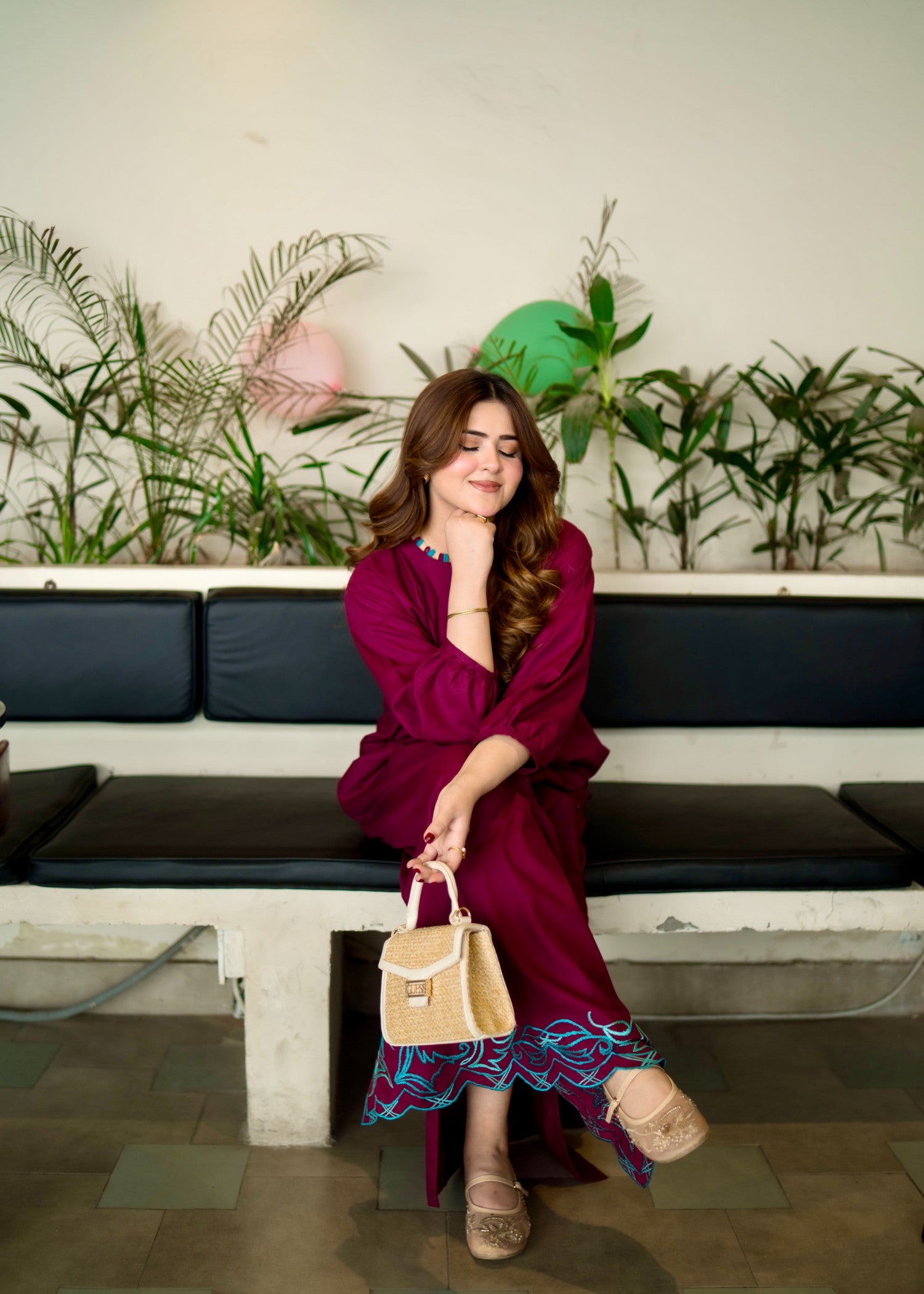 lawn Kaftan in Plum