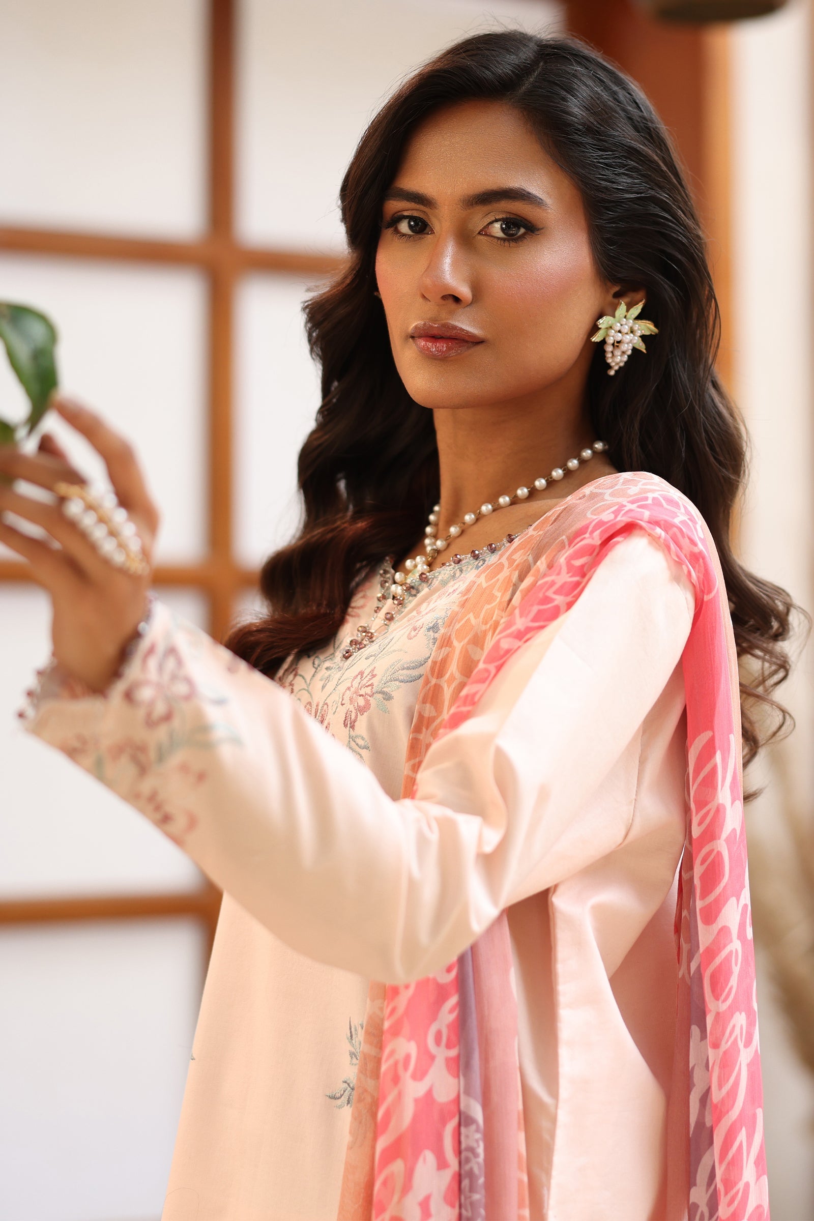 Raaya Rameen Lawn – AURORA
