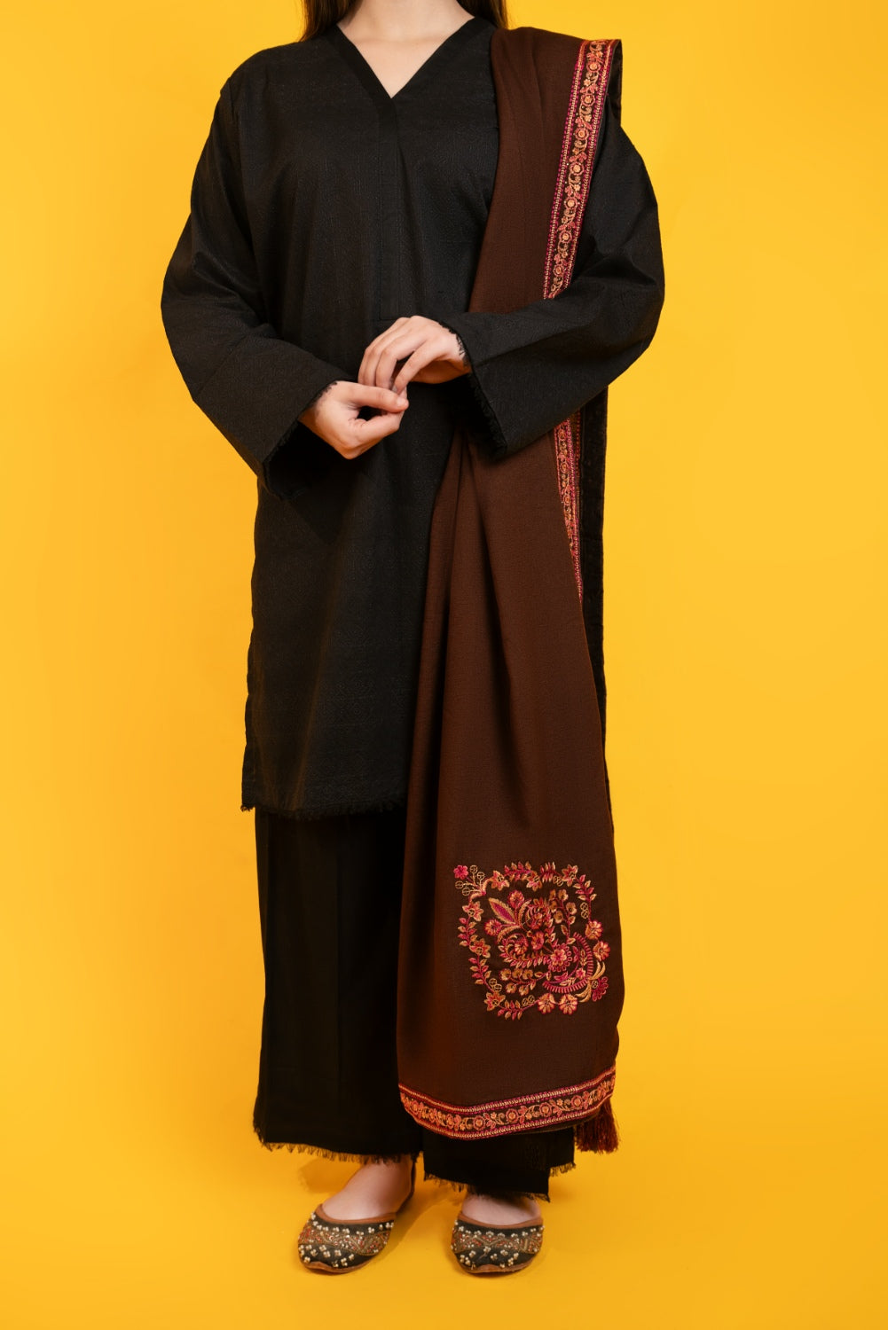 Shawl in Brown Color by - Trendy Women Shawl NTS1115