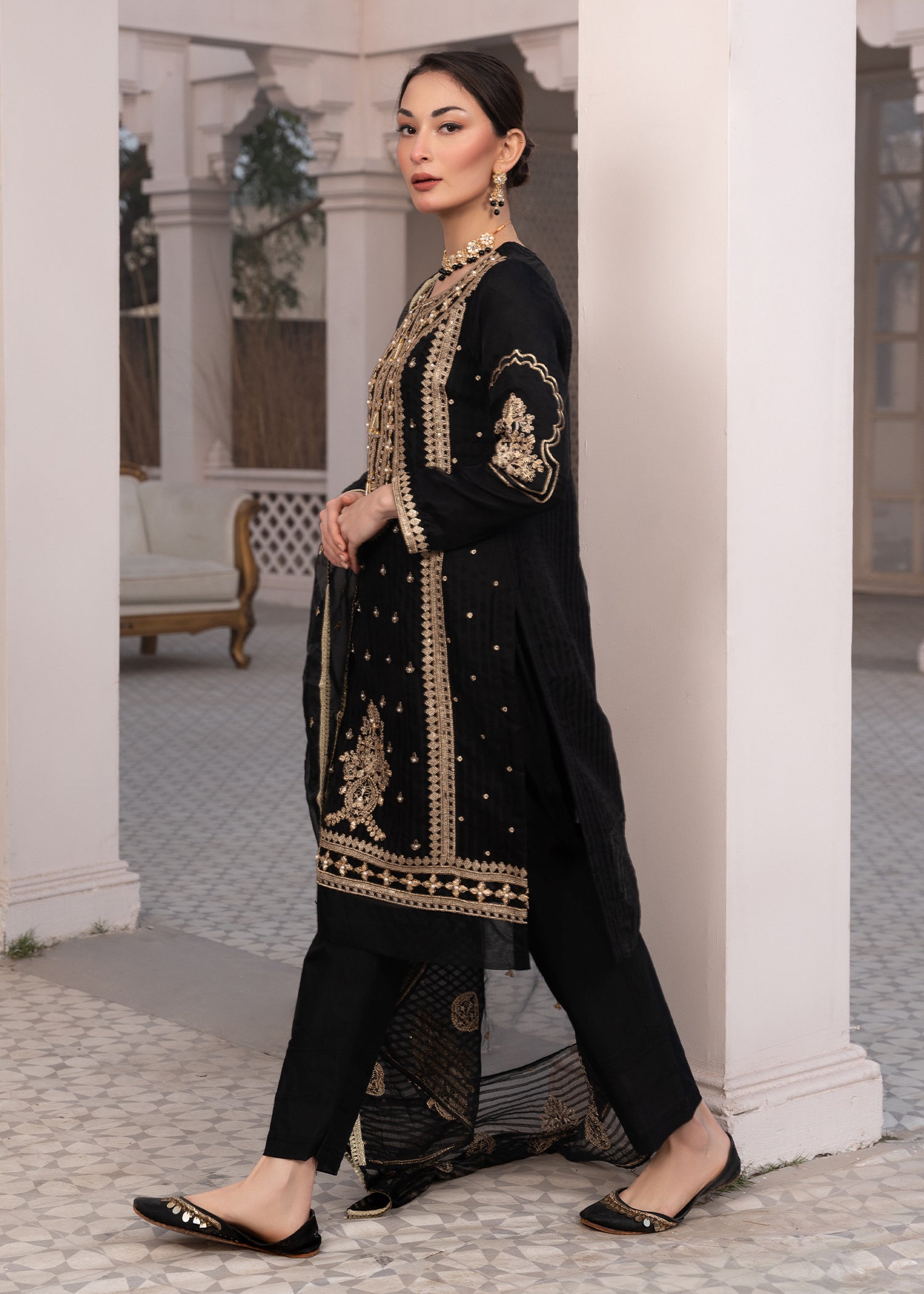 organza Kurta Set in Black