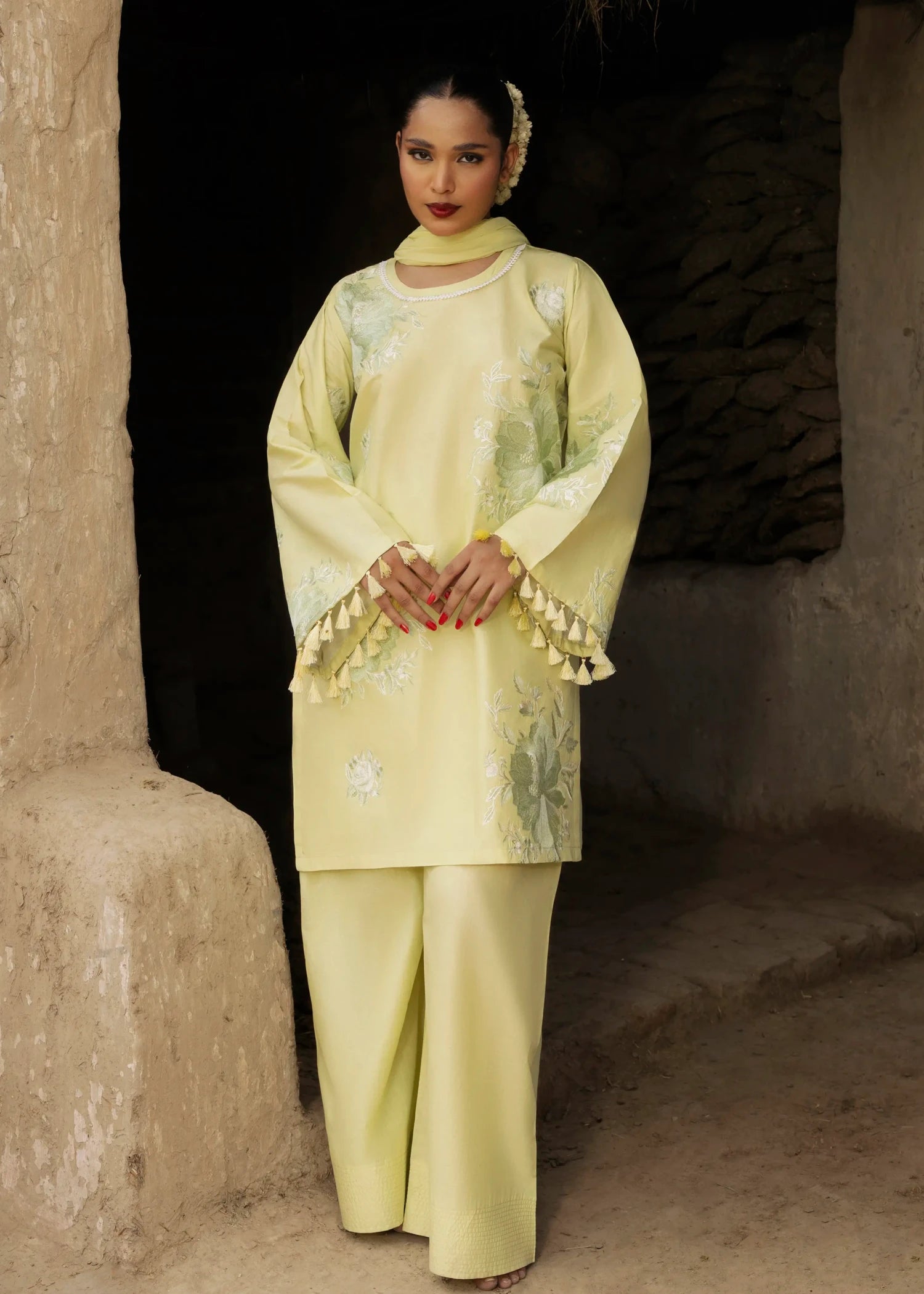 lawn cotton Kurta Set in Light yellow
