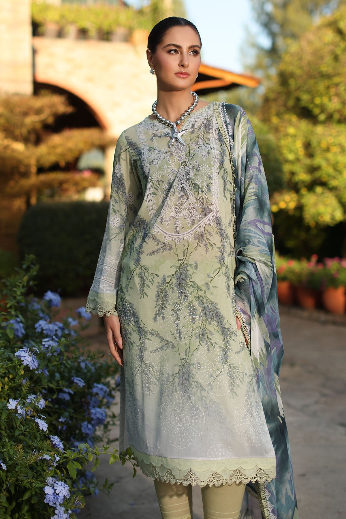 Signature Lawn Prints – SP-195