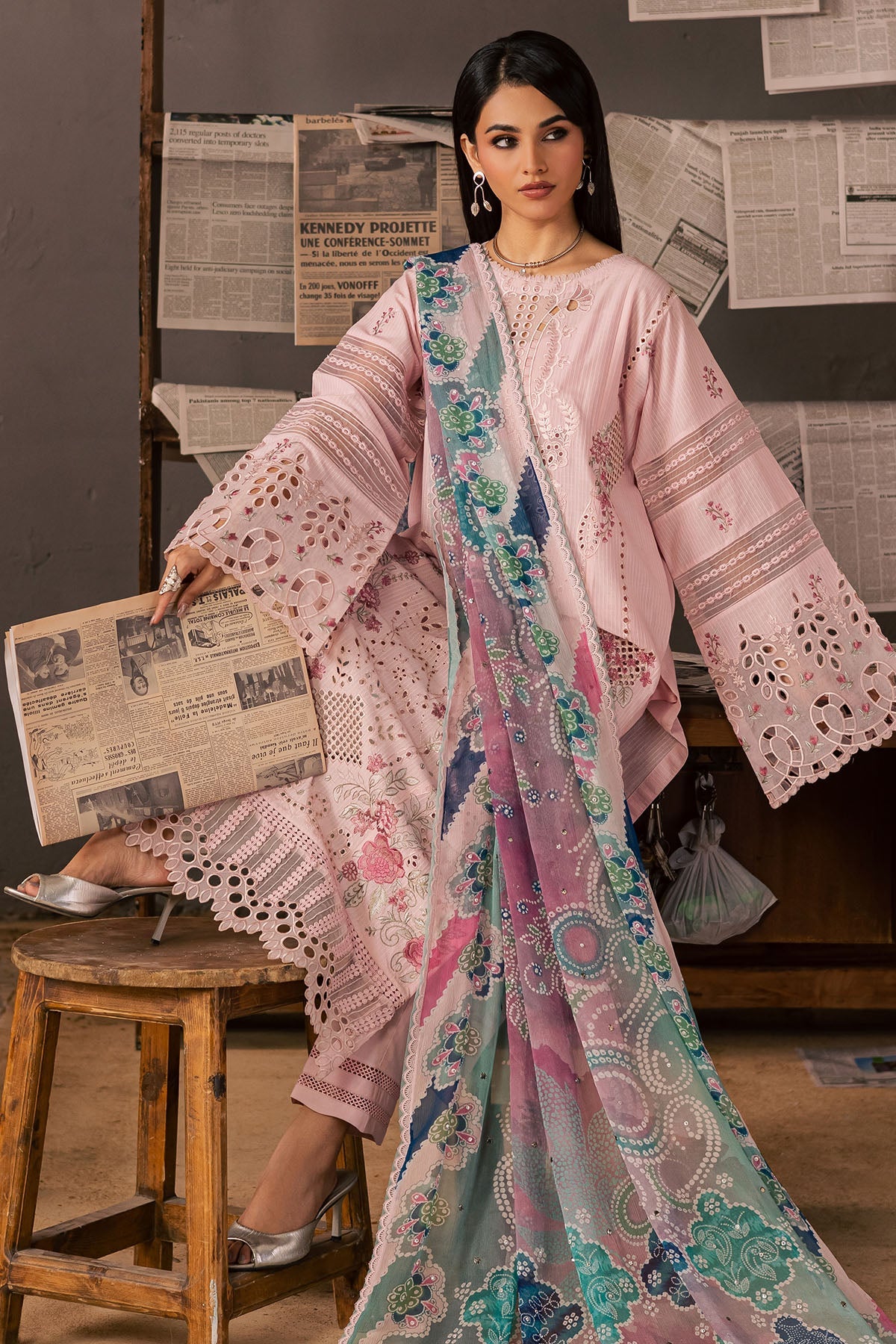 Bazaar Lawn – NE-241