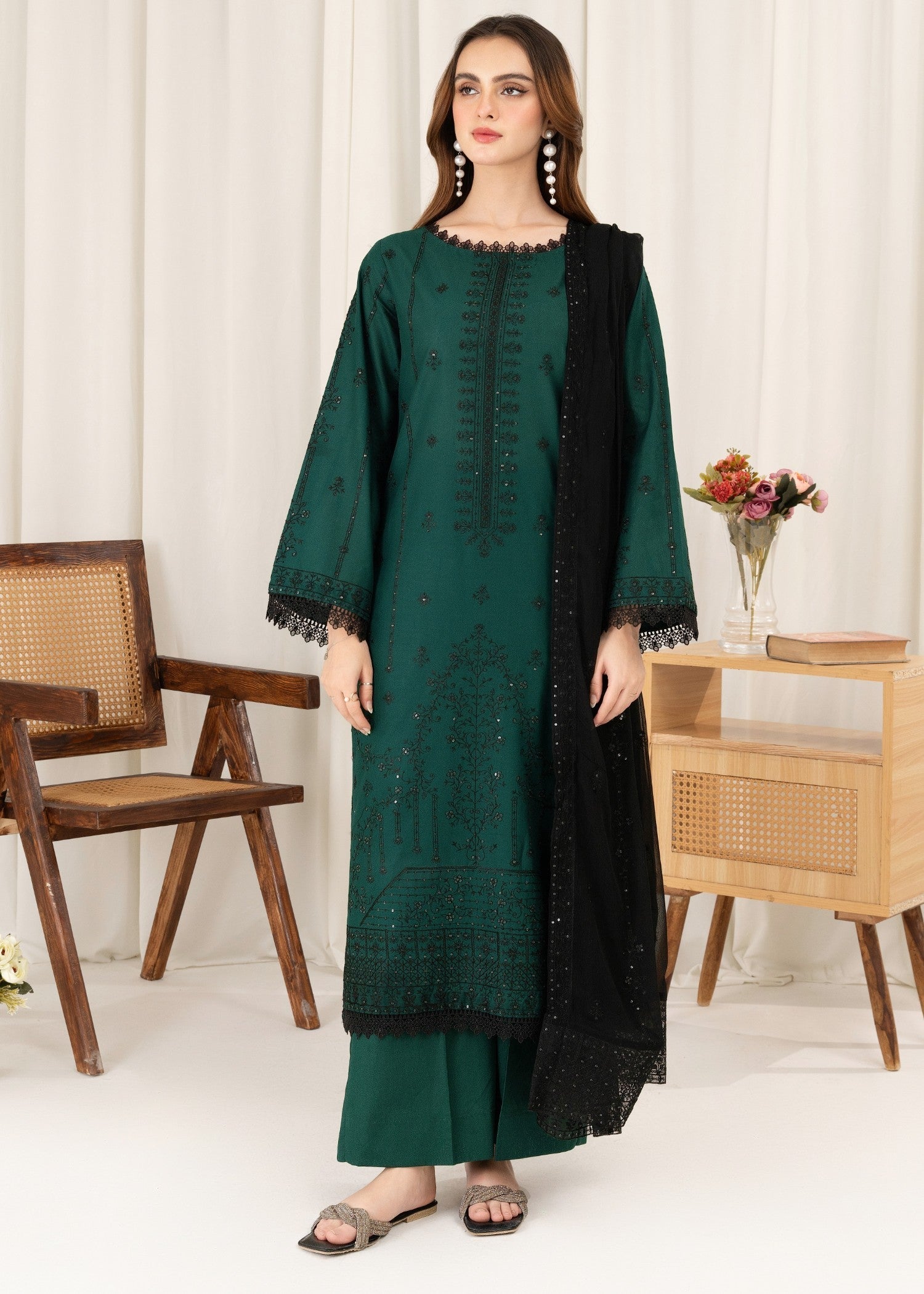 lawn Kurta Set in Emerald green