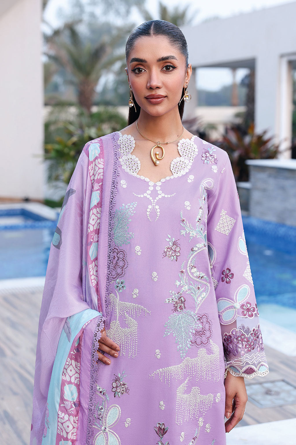 Andaaz Luxury Lawn – Z-1407
