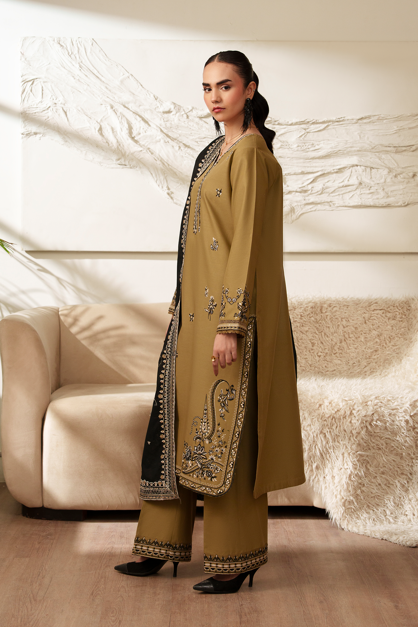 Pret Eid Edit RTW – Ayla