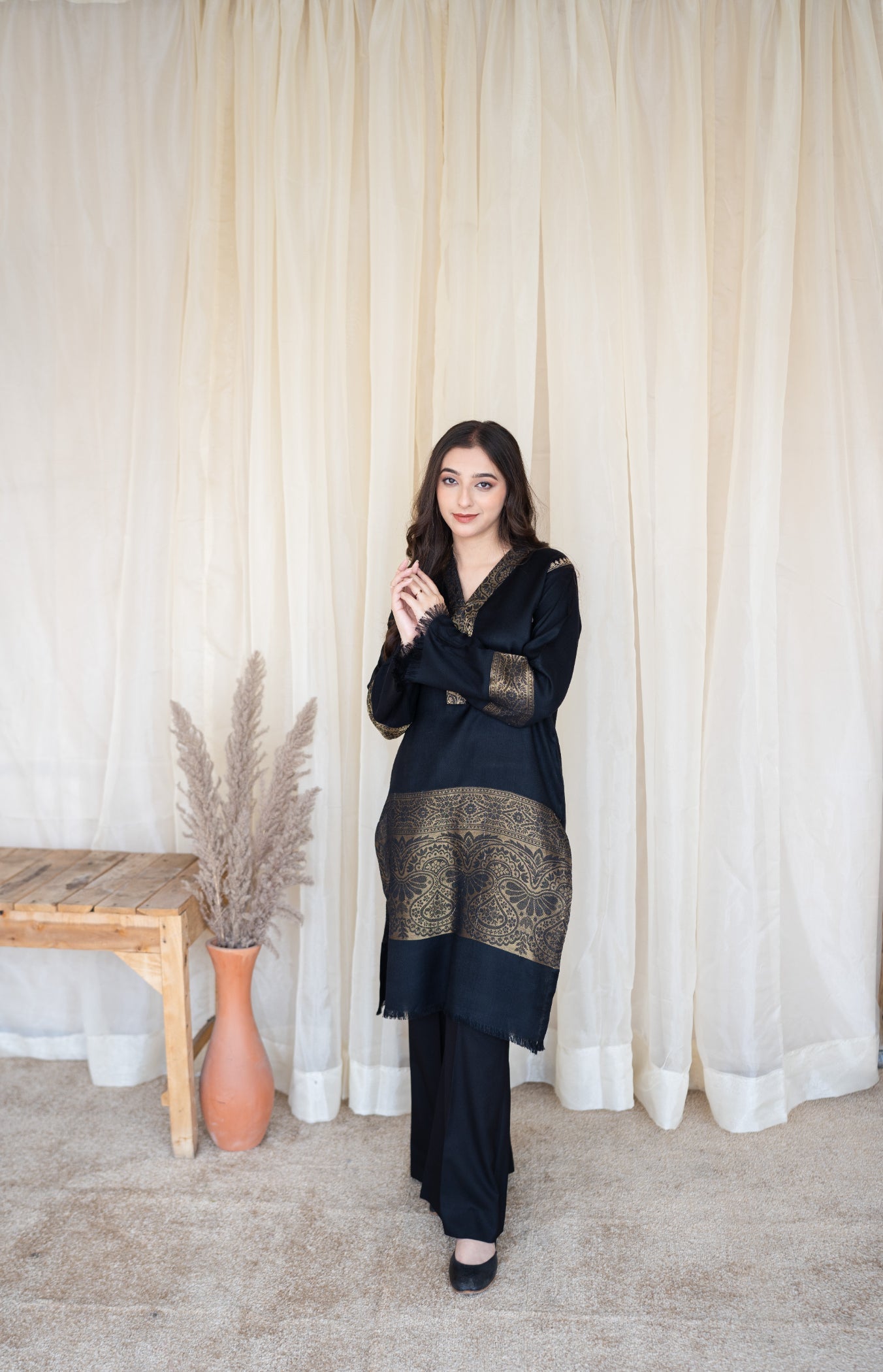 pashmina Kurti in Black
