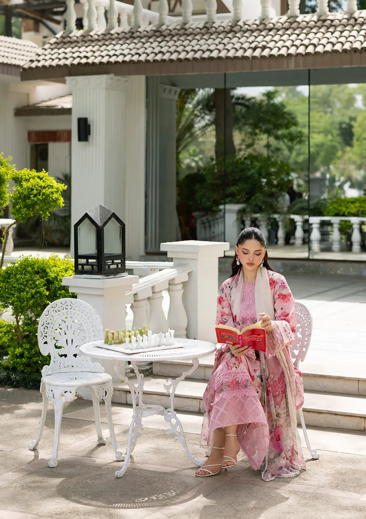 Signature Lawn Edit – 4b Mira