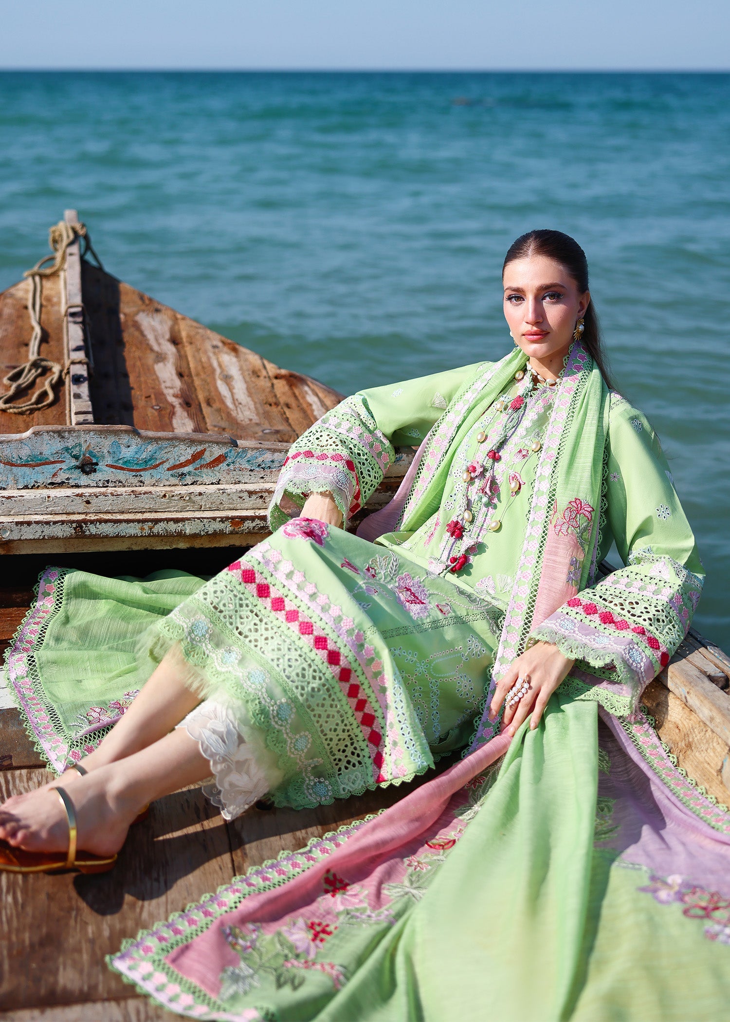 Breeze Festive Luxury Lawn – NOOR-2-B