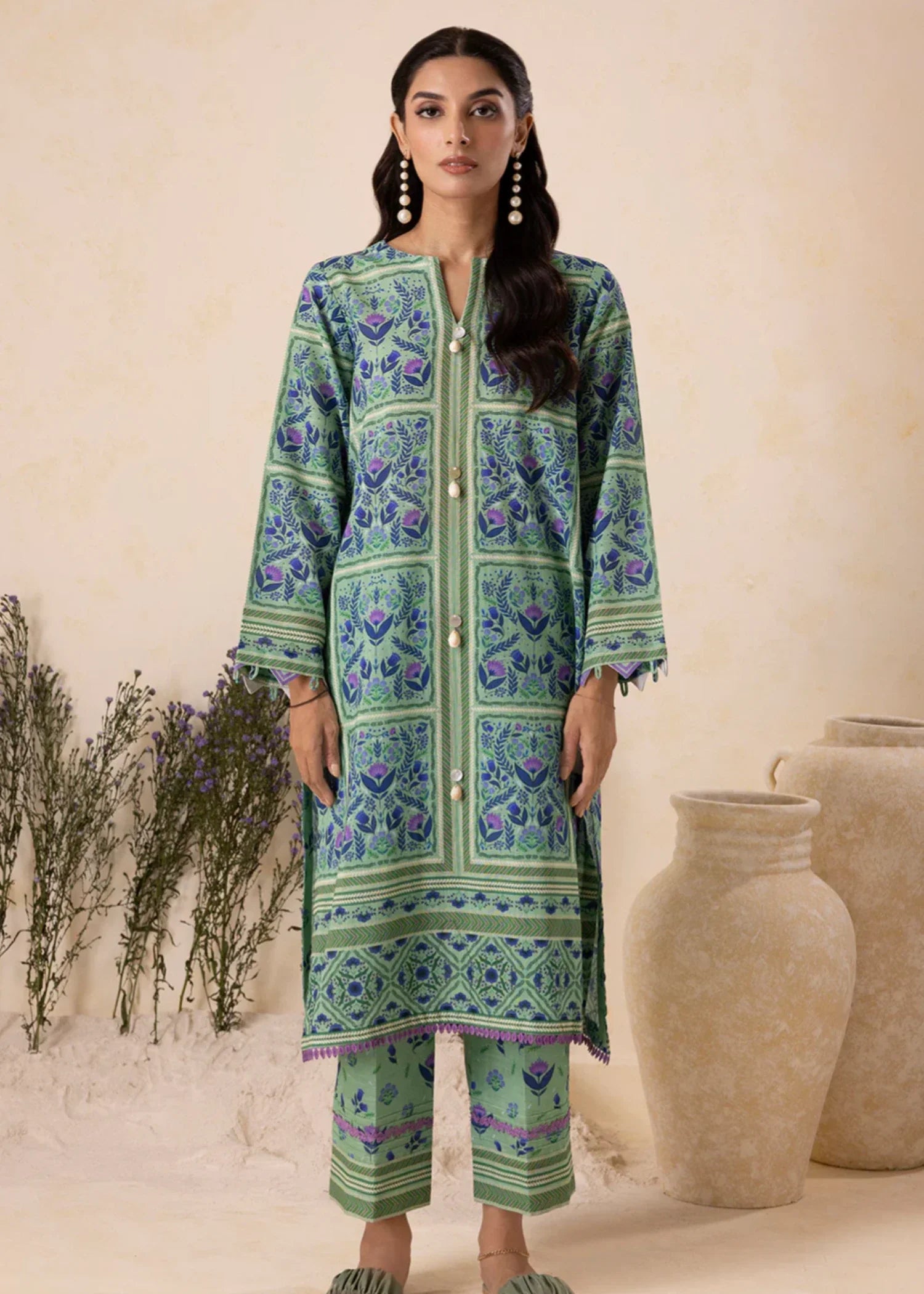 khaddar Unstitched in Pistachio green