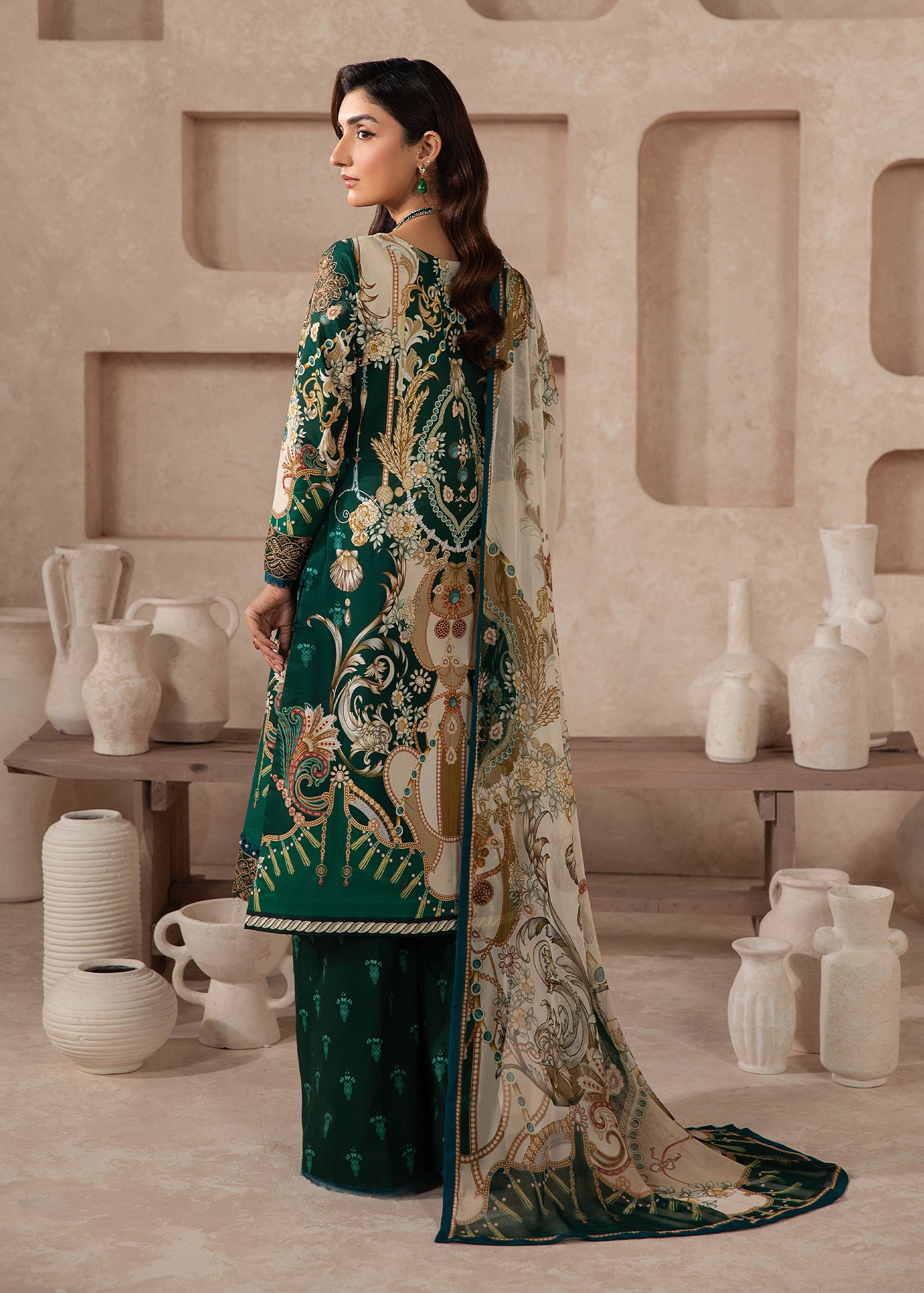lawn Kurta Set in Ivory, green