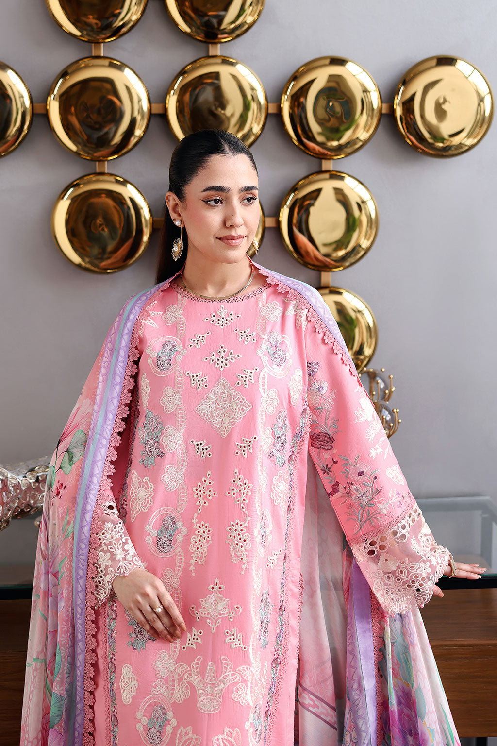 Andaaz Luxury Lawn – Z-1404