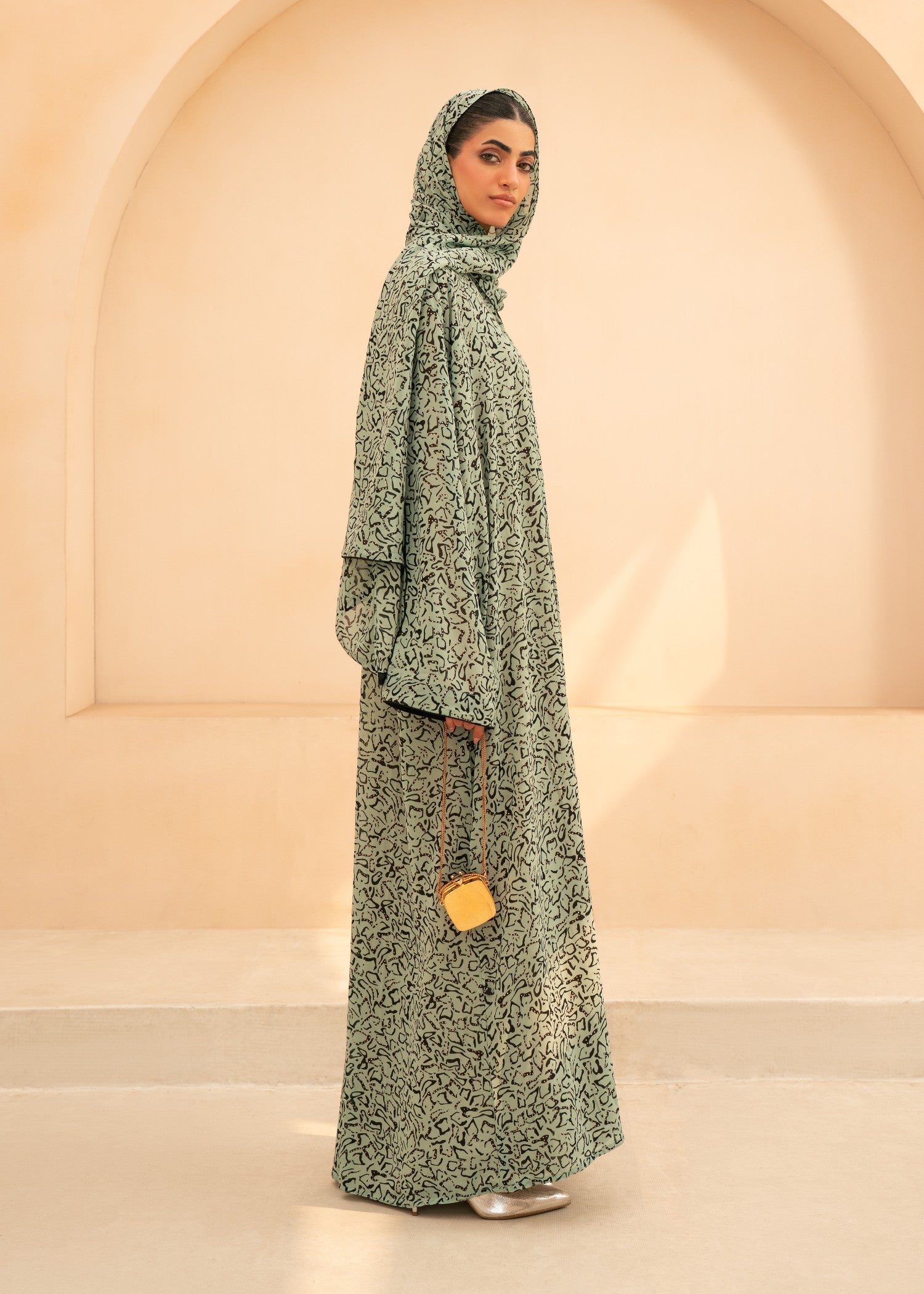 chiffon Abaya in Black, sage green, multi