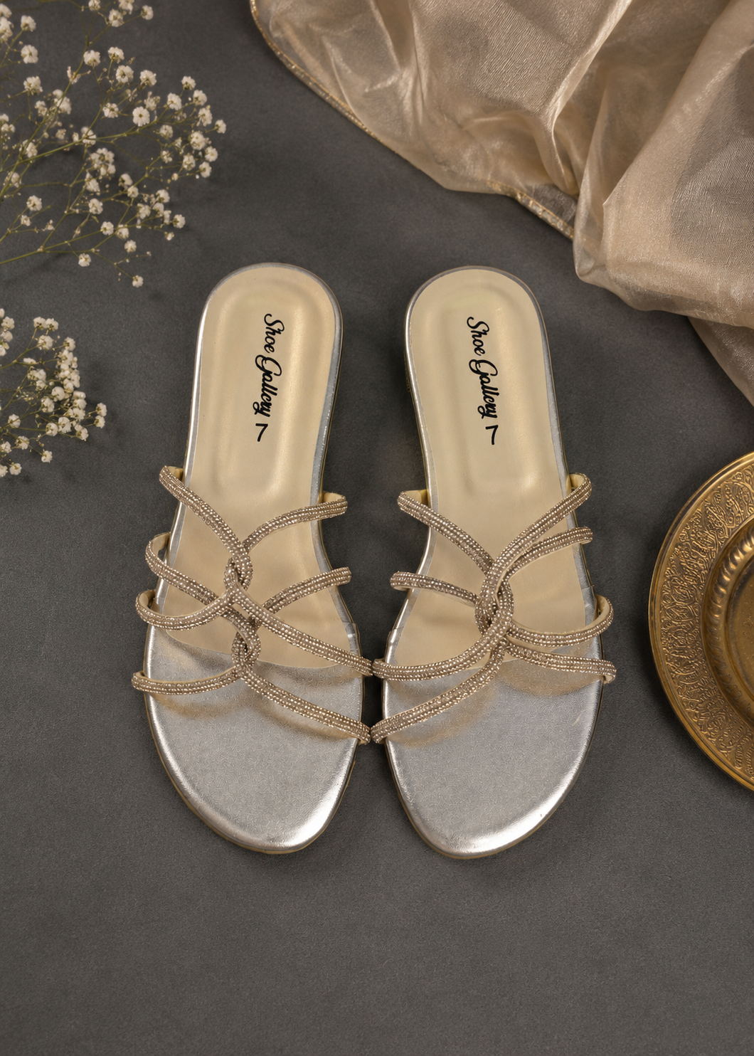 Flats in Gold by - High Quality Women Flats IYV0221