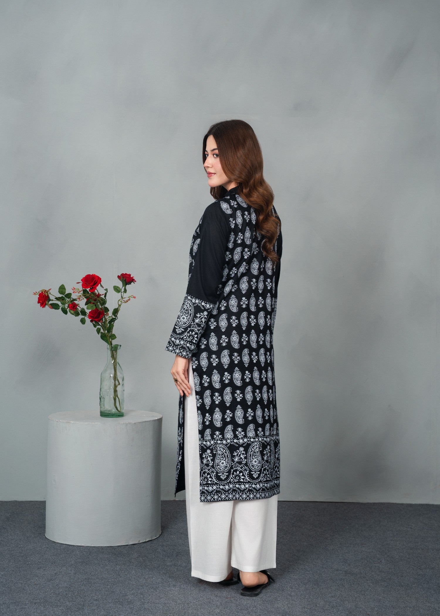 linen Kurti in Black