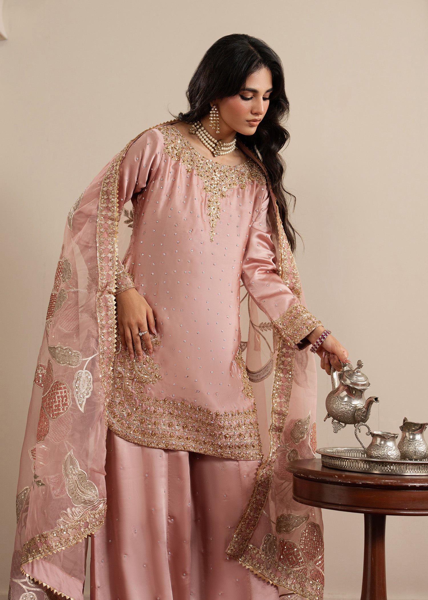 charmuse/shamooz Kurta Set in Pink