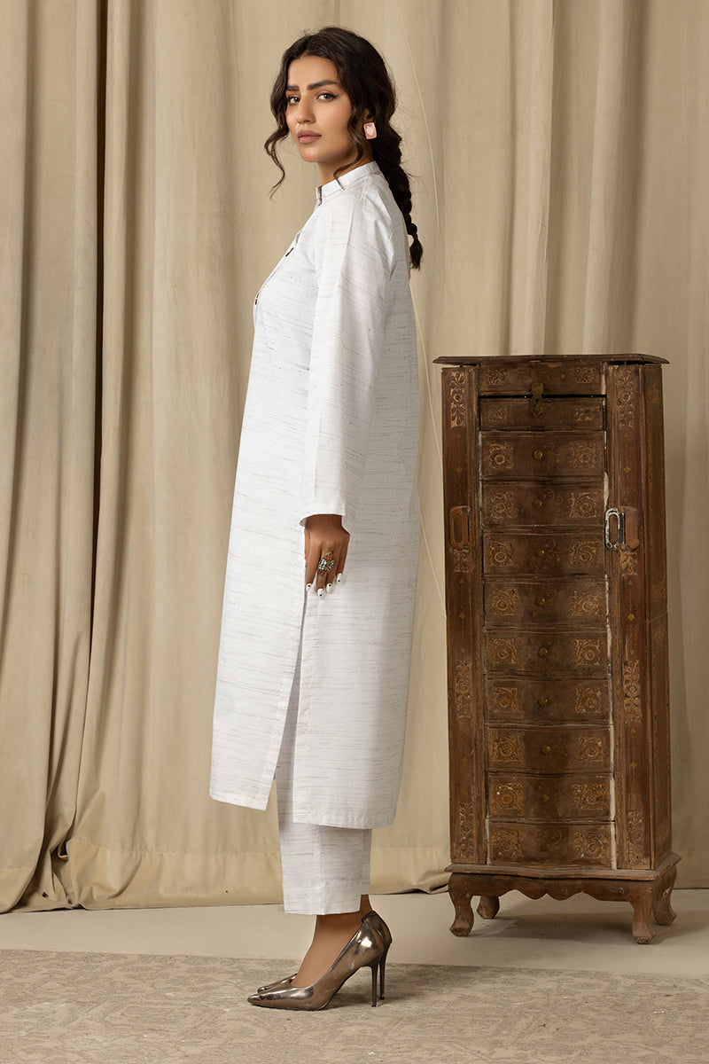 blended satin Kurta Set in Off-white
