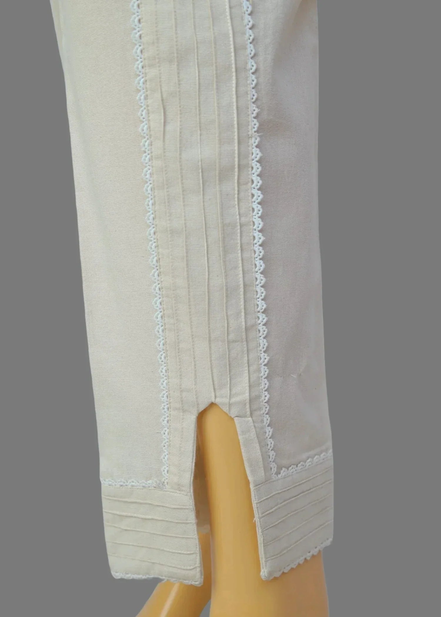 cotton linen Trousers in Off-white