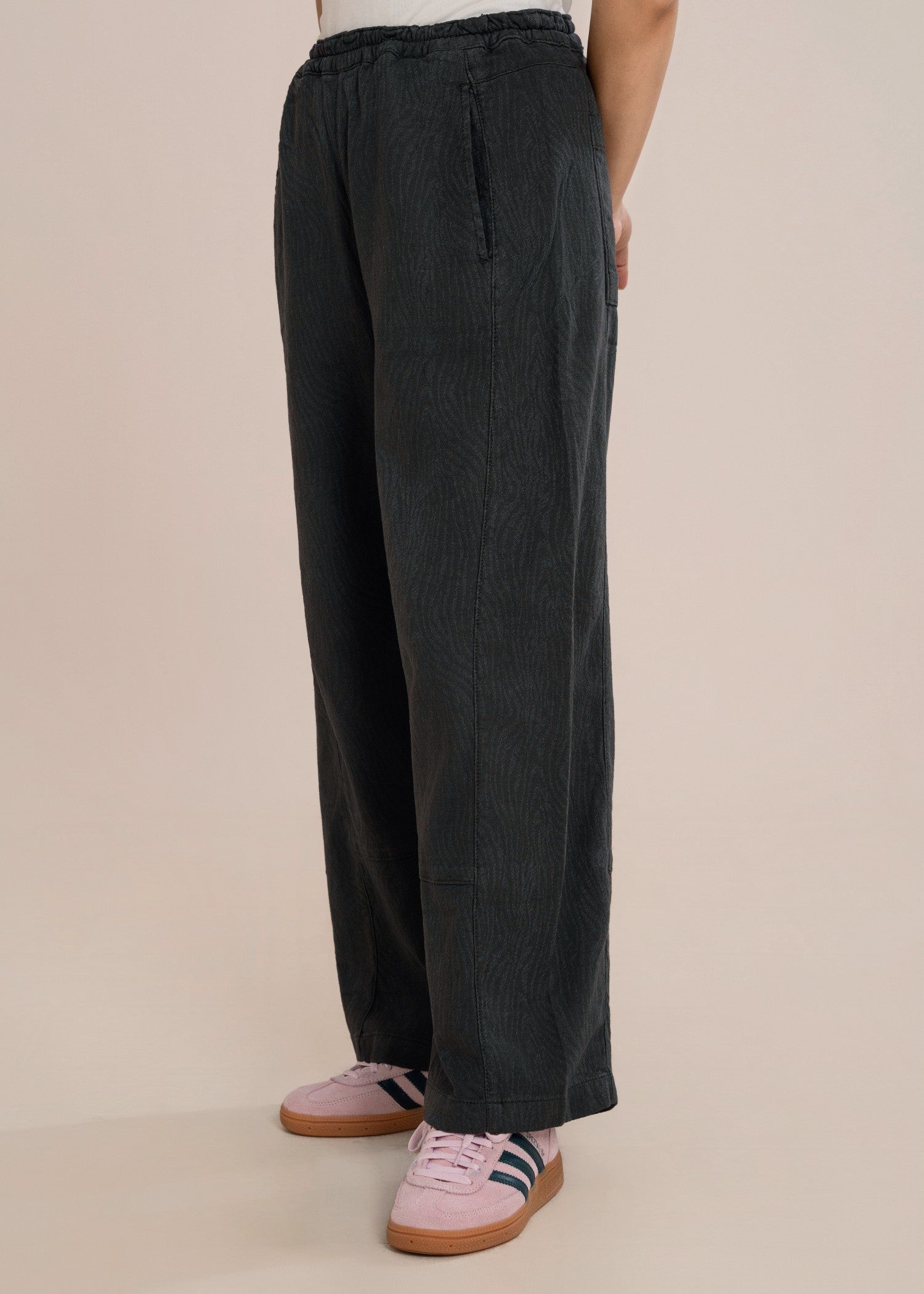 spandex Trousers in Charcoal black