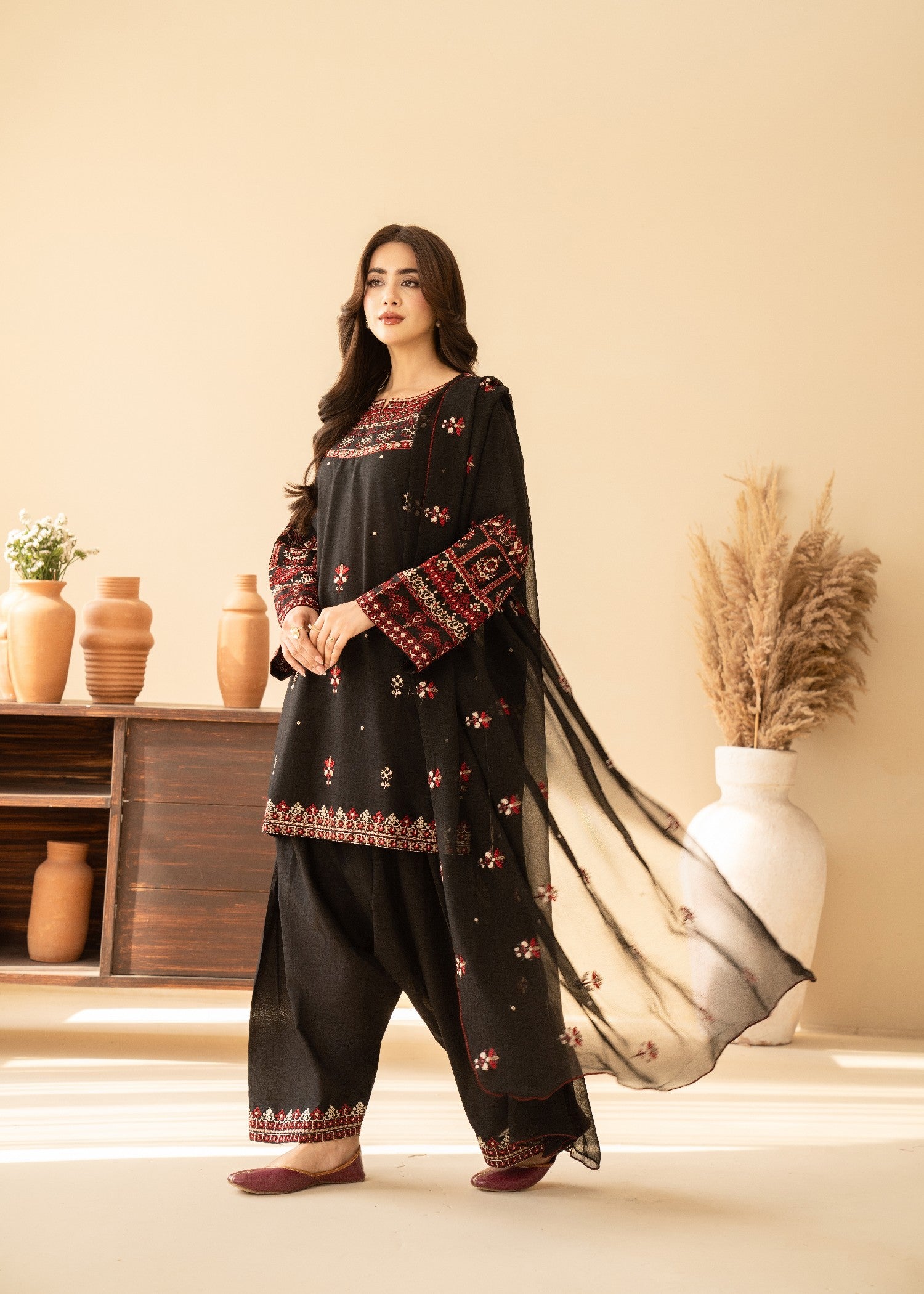lawn cotton Kurta Set in Black