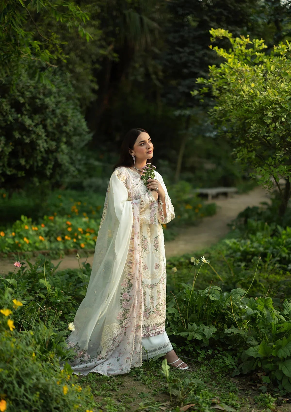 Luxury Lawn – ELQ-7b Sweet Talk