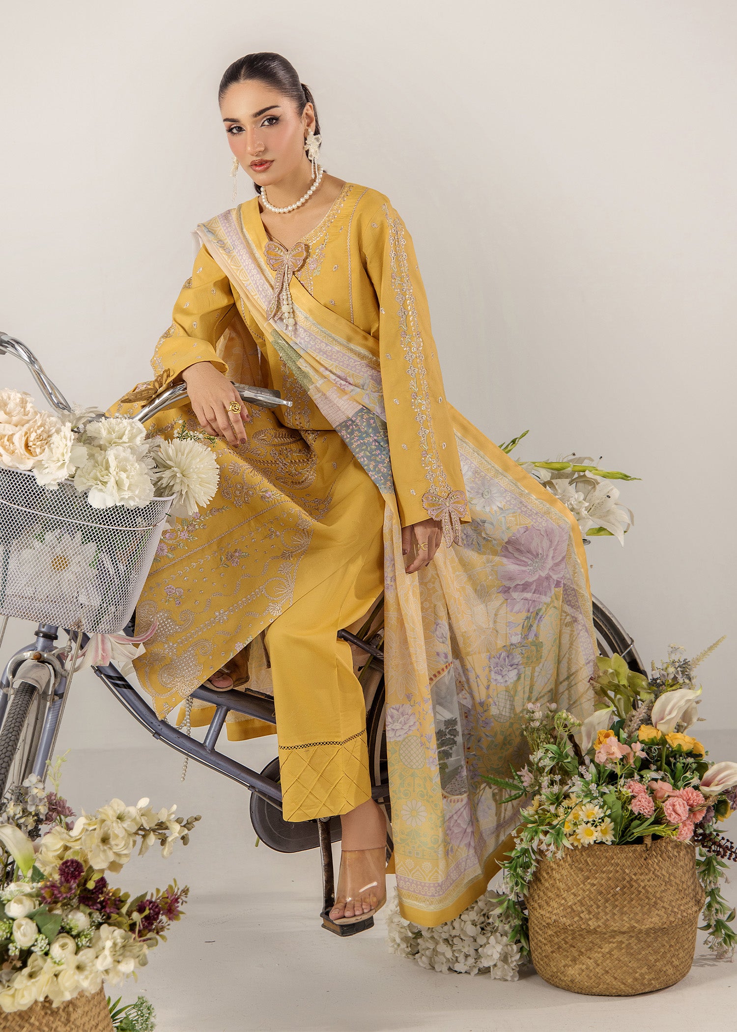lawn Kurta Set in Mellow yellow