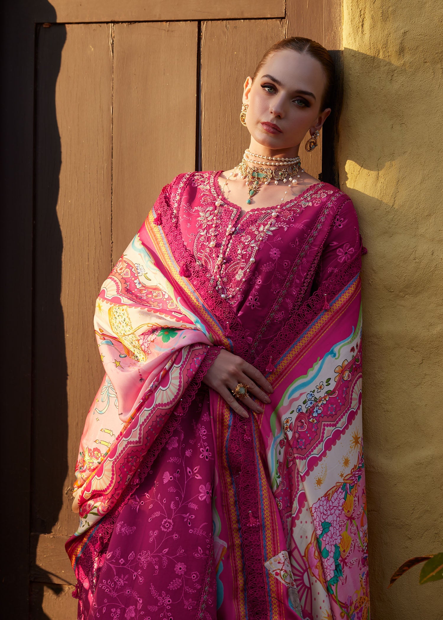 Ariya Luxury Lawn – Avelyn