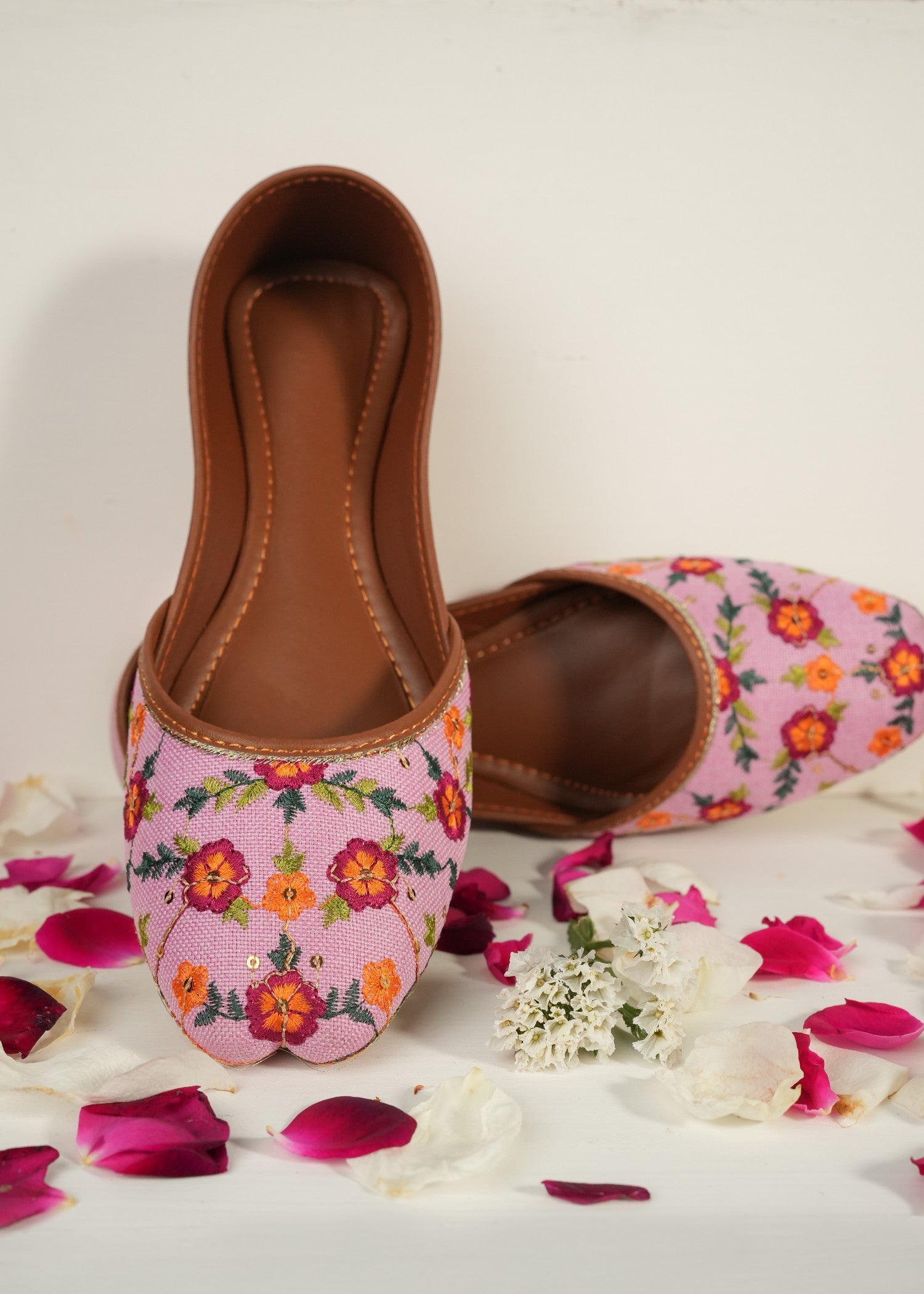 Khussa in Pink by - High Quality Women Khussa NFH7672
