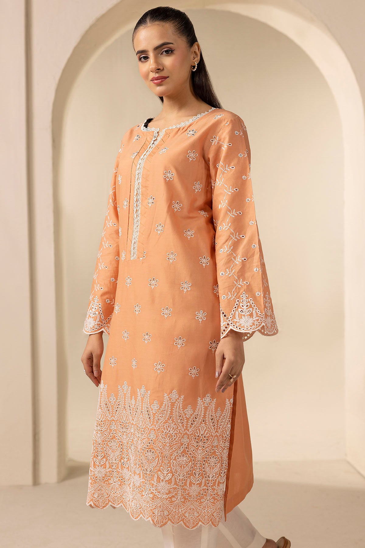 schiffli Kurta Set in Amber