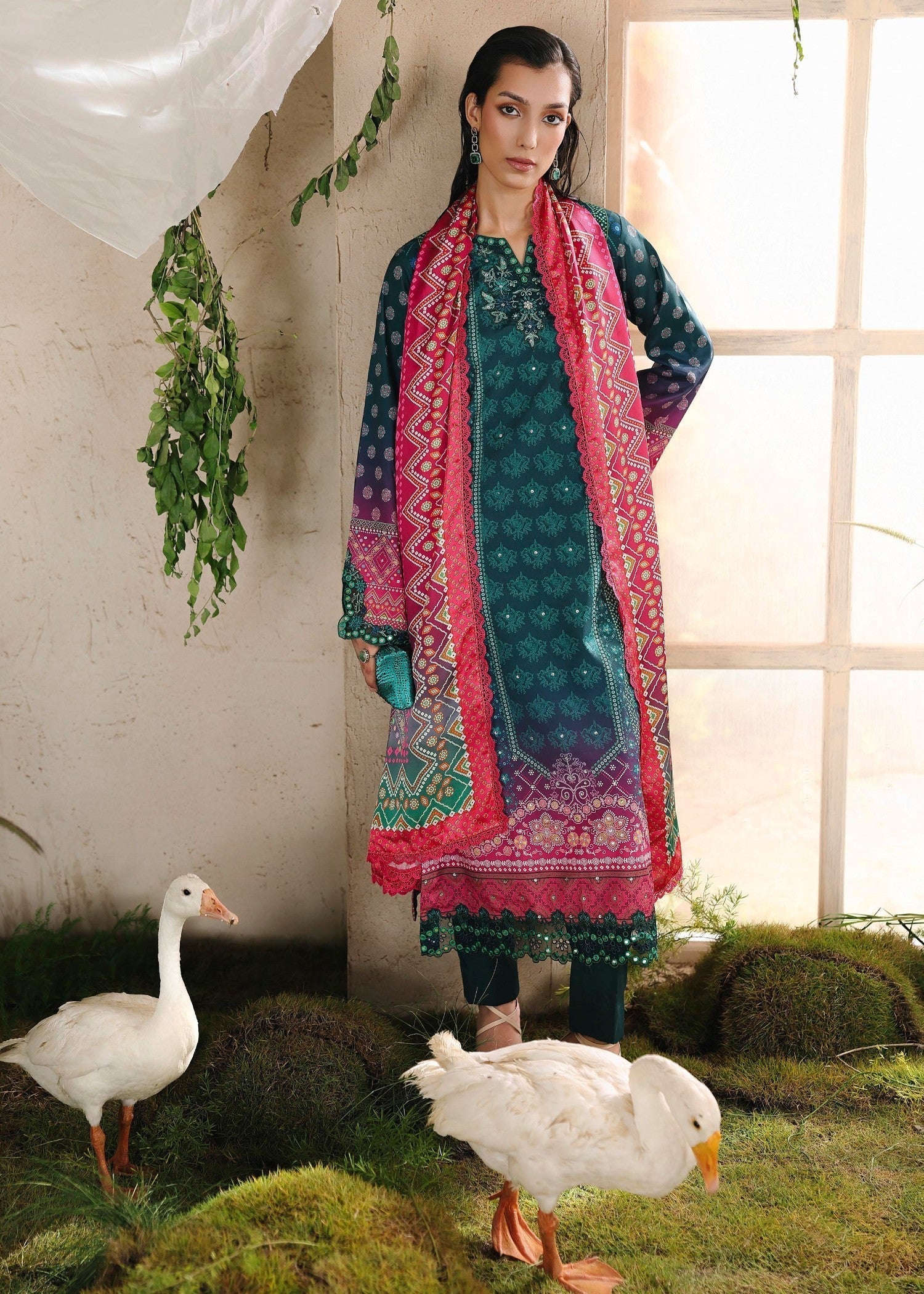 crepe silk Kurta Set in Green