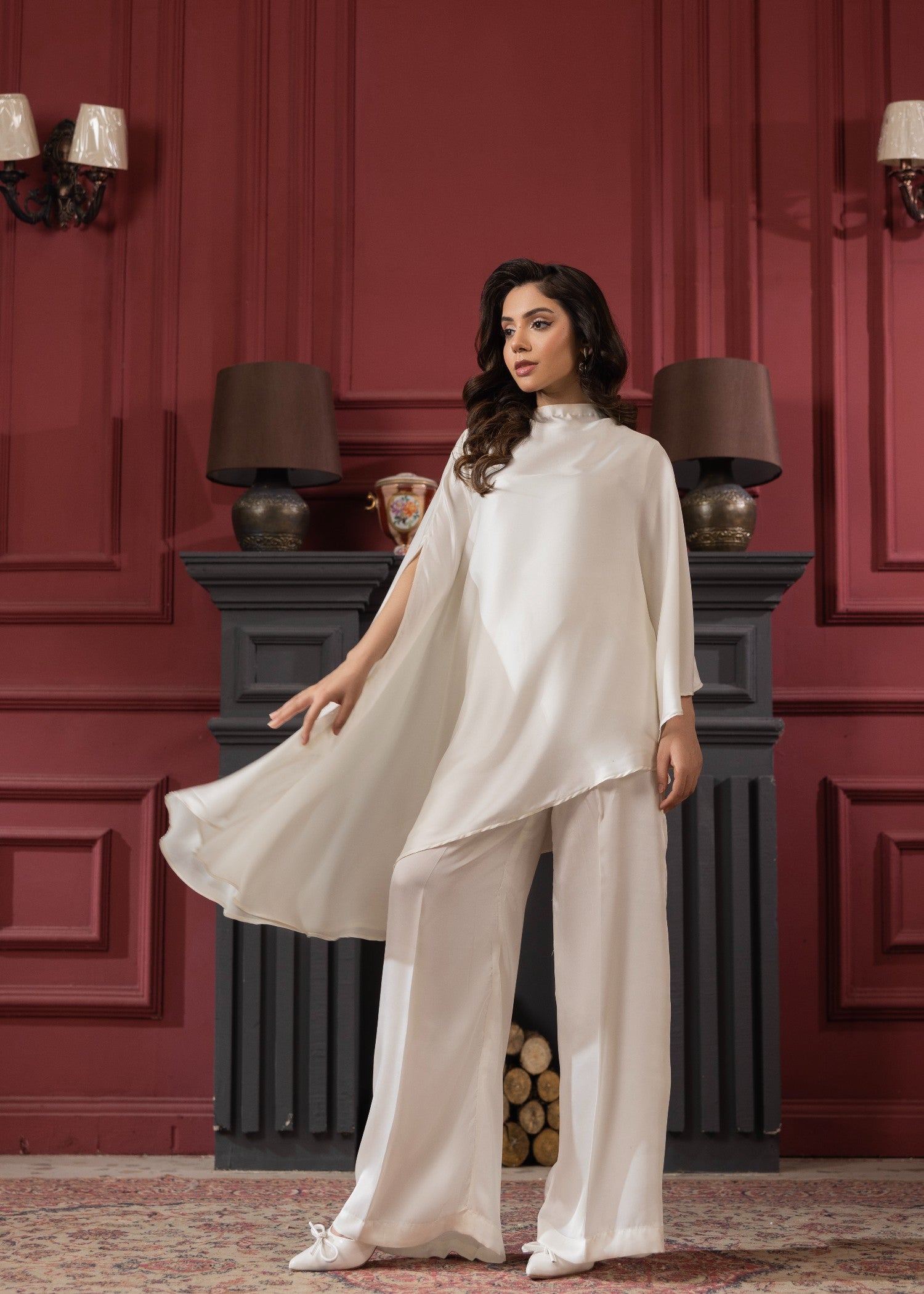 silk Kaftan in Off-white
